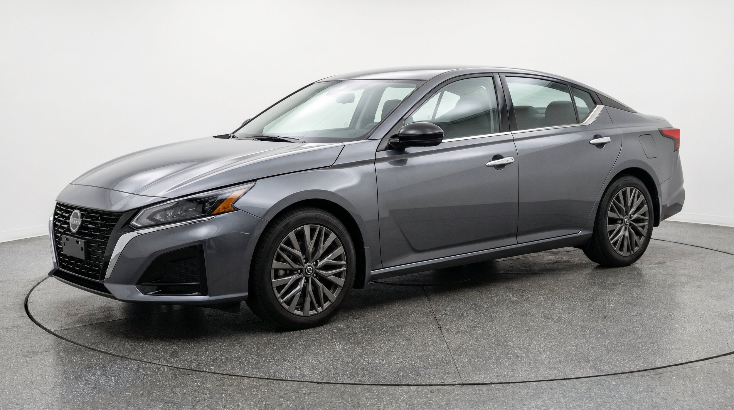 Thumbnail: 2025 Nissan Altima - 3