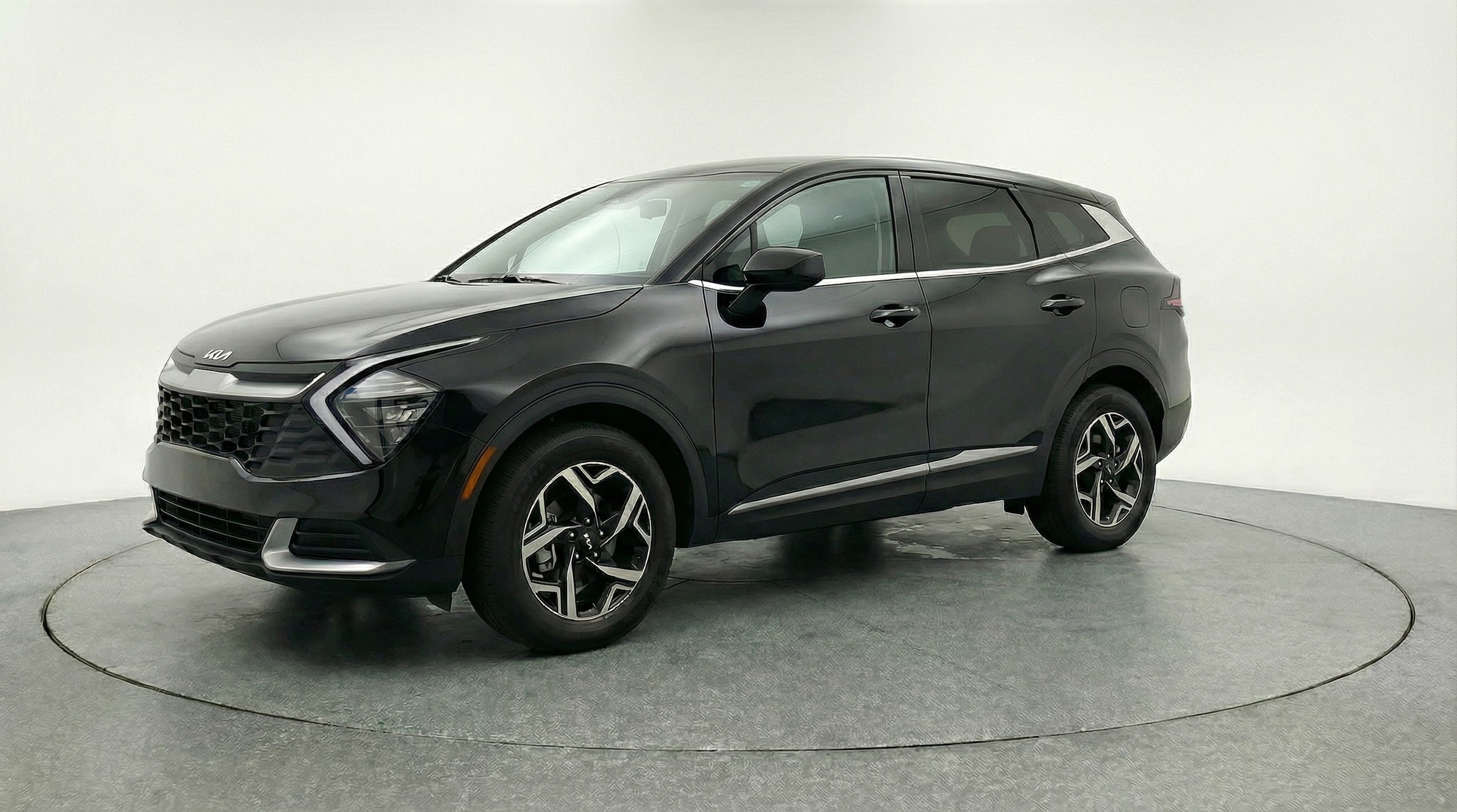 Thumbnail: 2025 Kia Sportage - 3