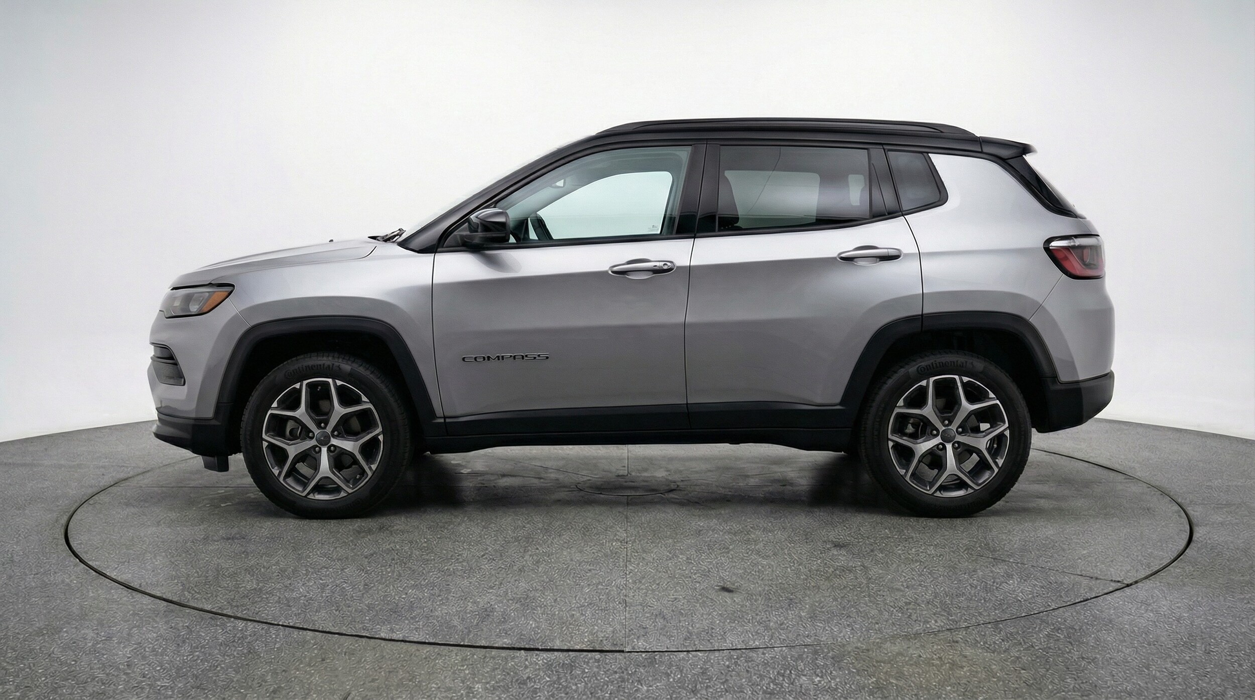 Thumbnail: 2025 Jeep Compass - 4