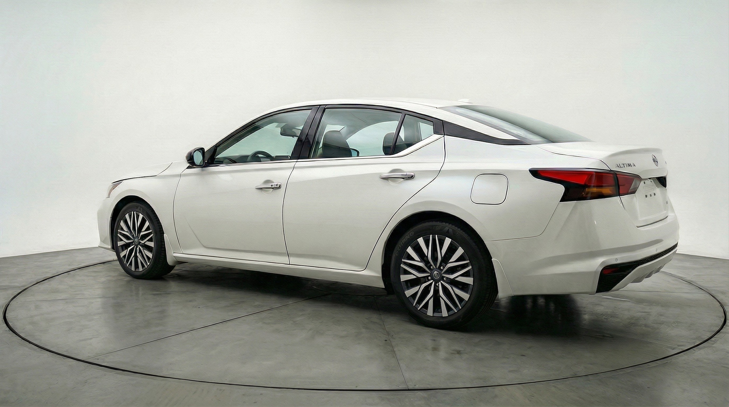 Thumbnail: 2025 Nissan Altima - 6