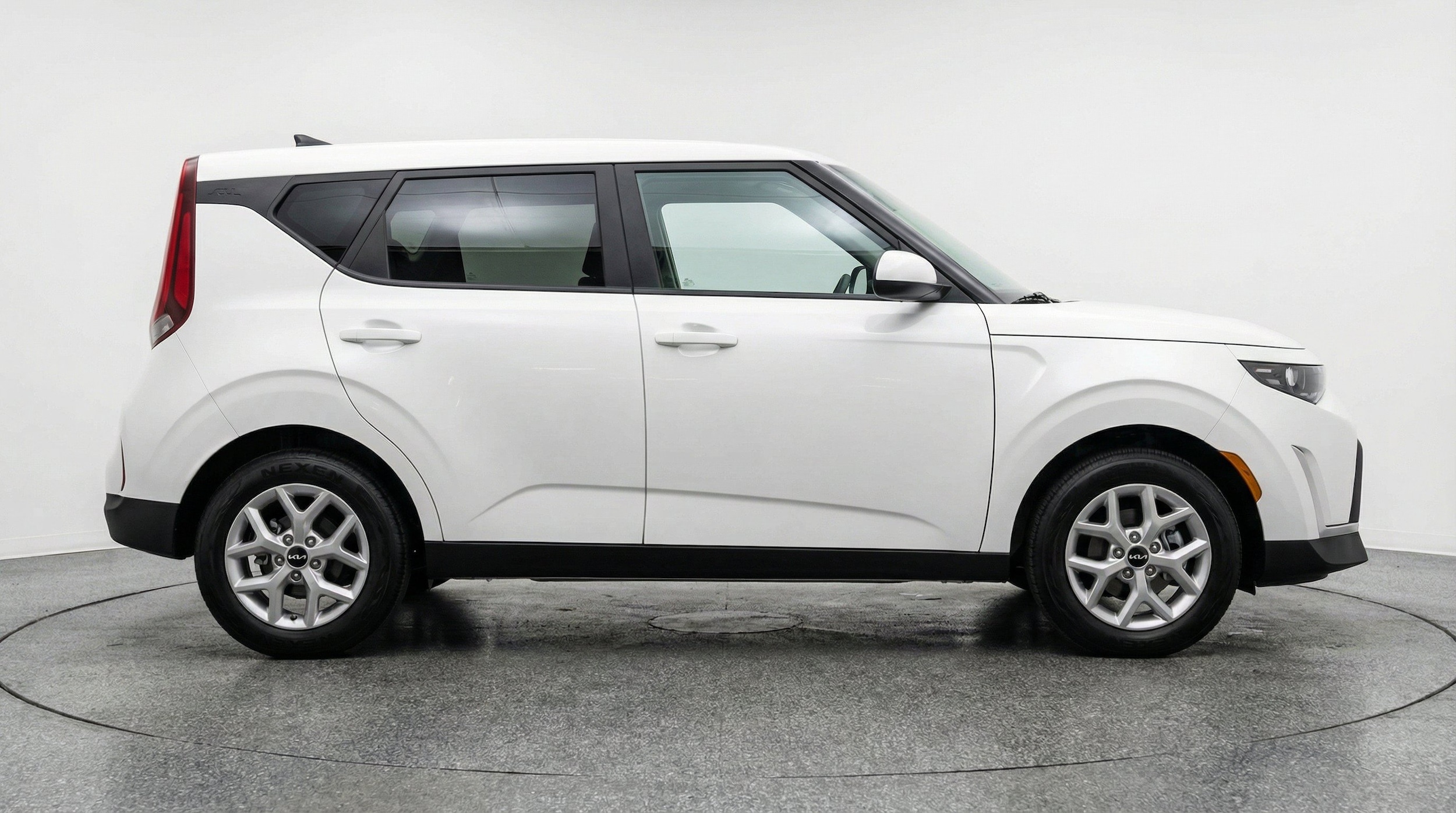 Thumbnail: 2025 Kia Soul - 11