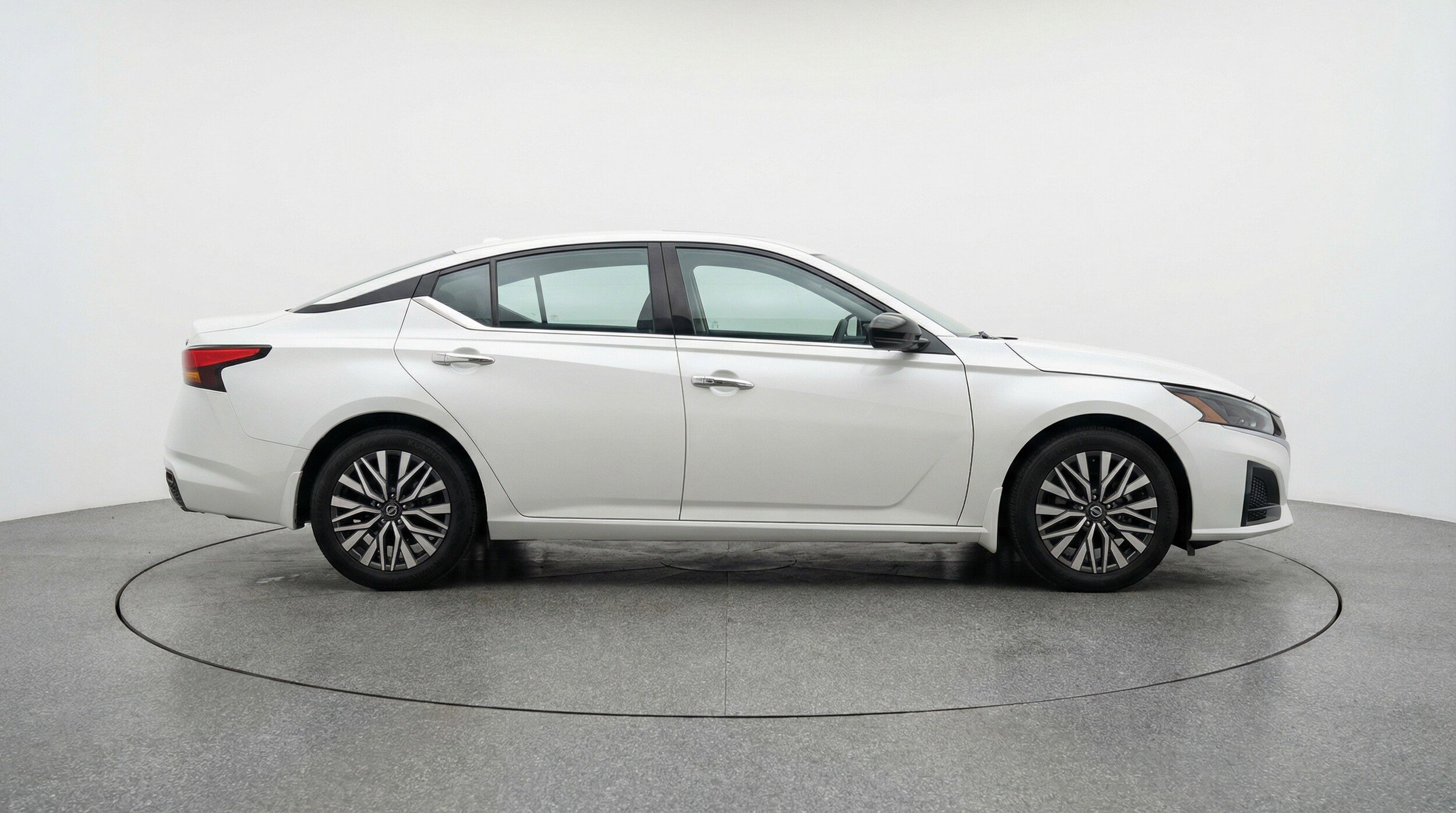 Thumbnail: 2025 Nissan Altima - 11