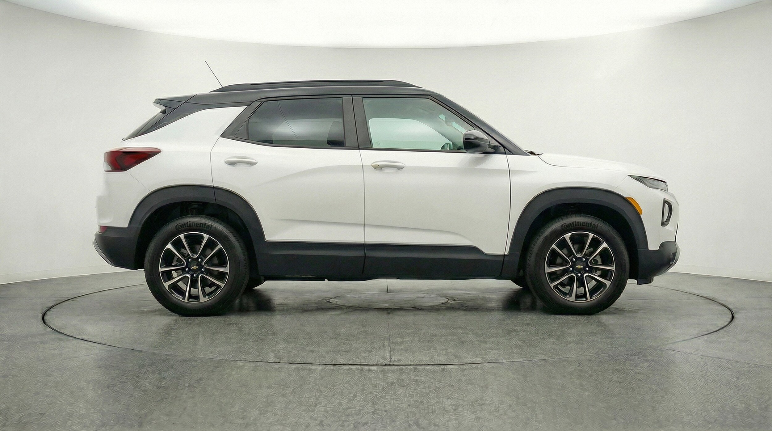 Thumbnail: 2025 Chevrolet TrailBlazer - 11