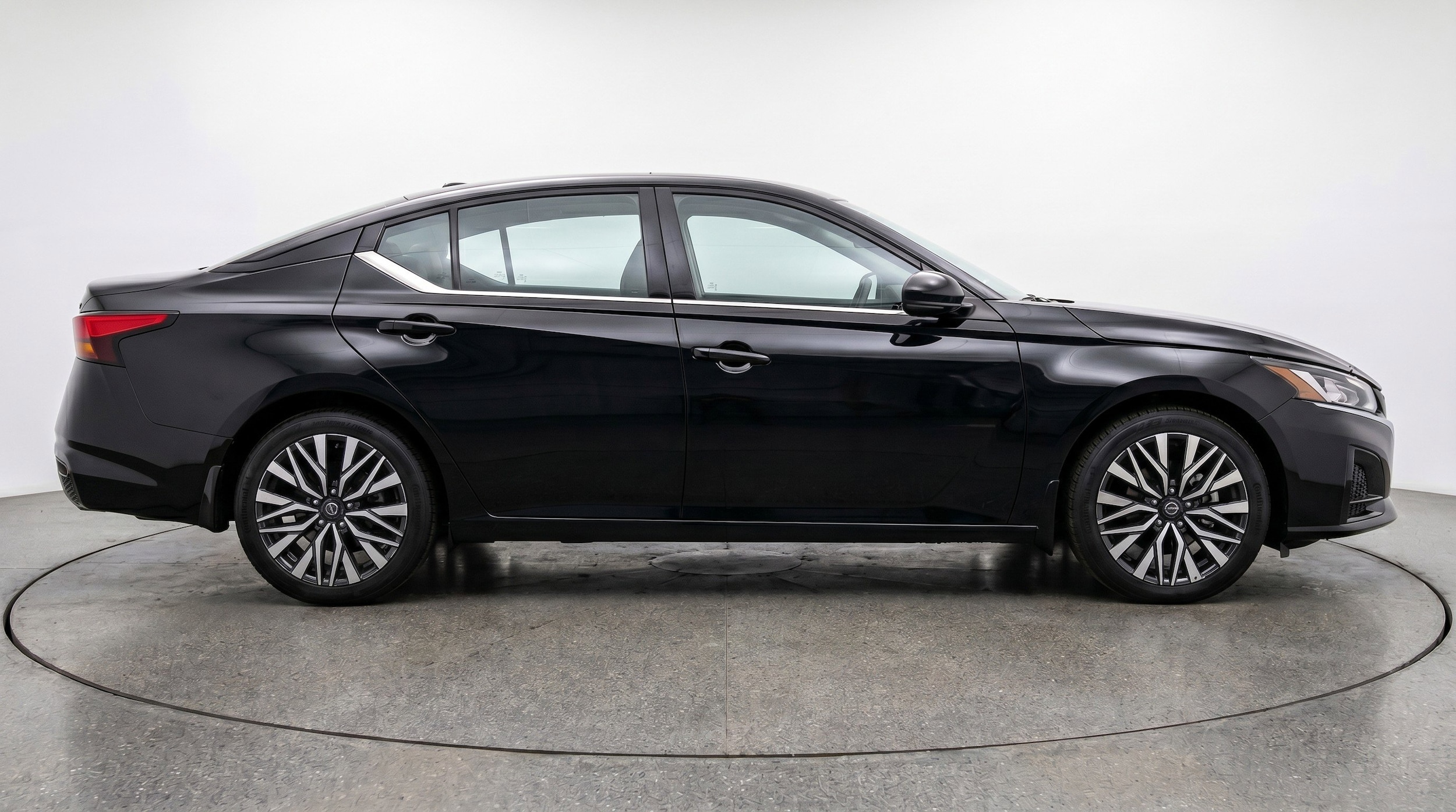 Thumbnail: 2025 Nissan Altima - 11