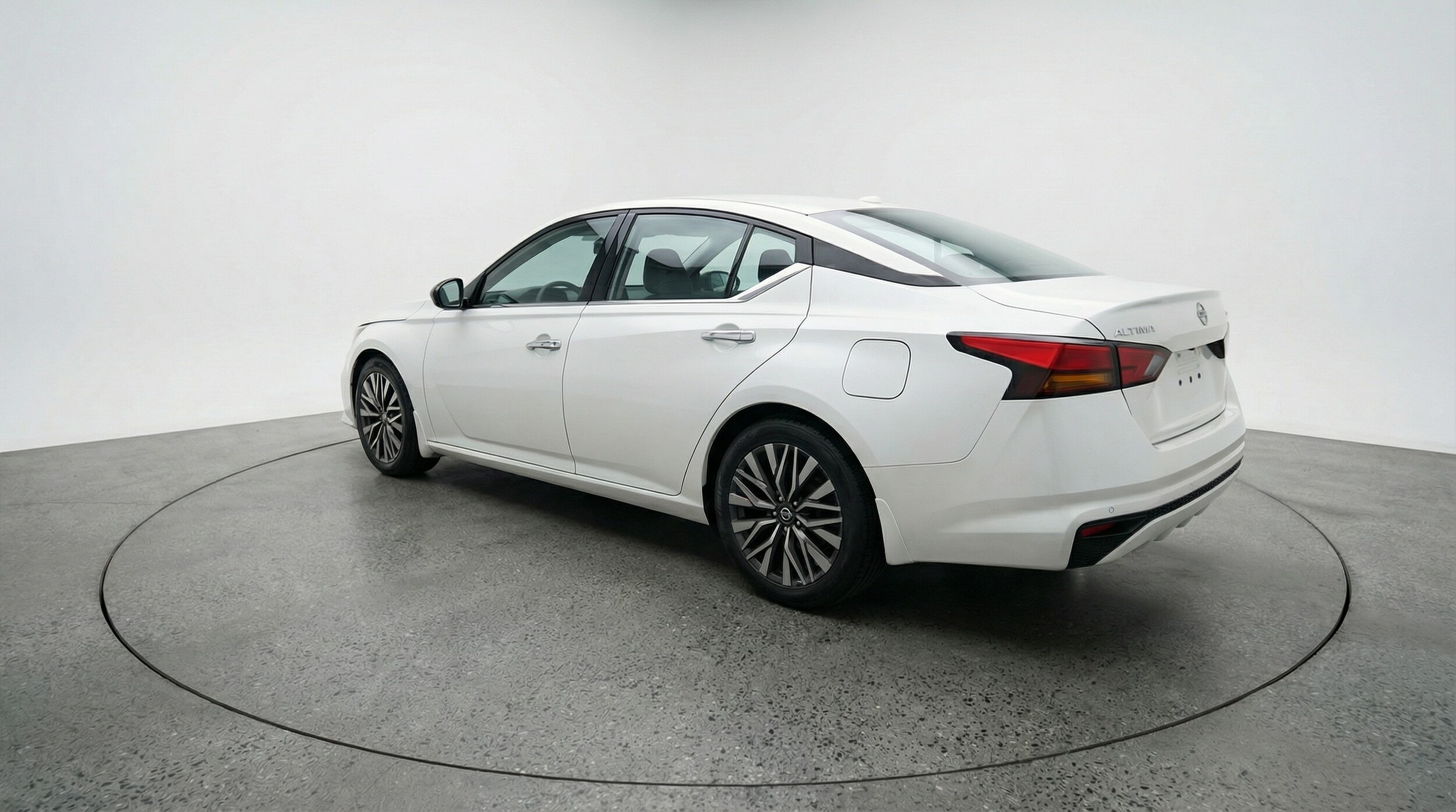 Thumbnail: 2025 Nissan Altima - 5