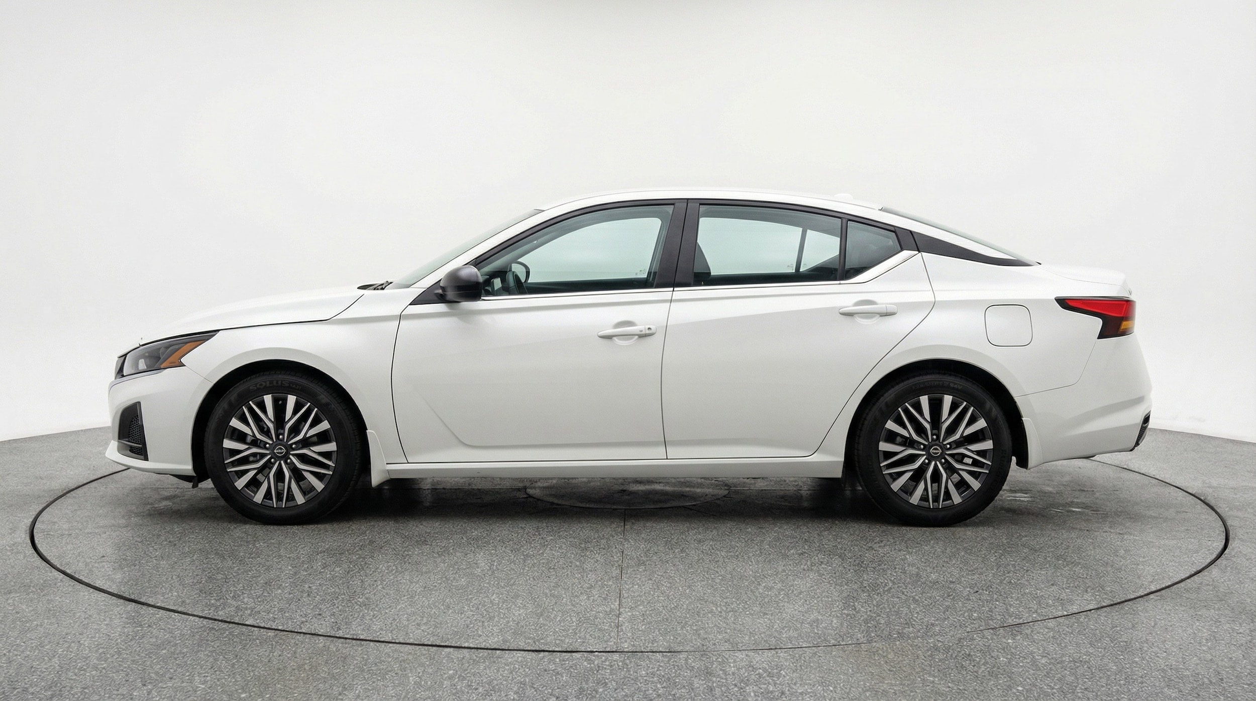 Thumbnail: 2025 Nissan Altima - 5