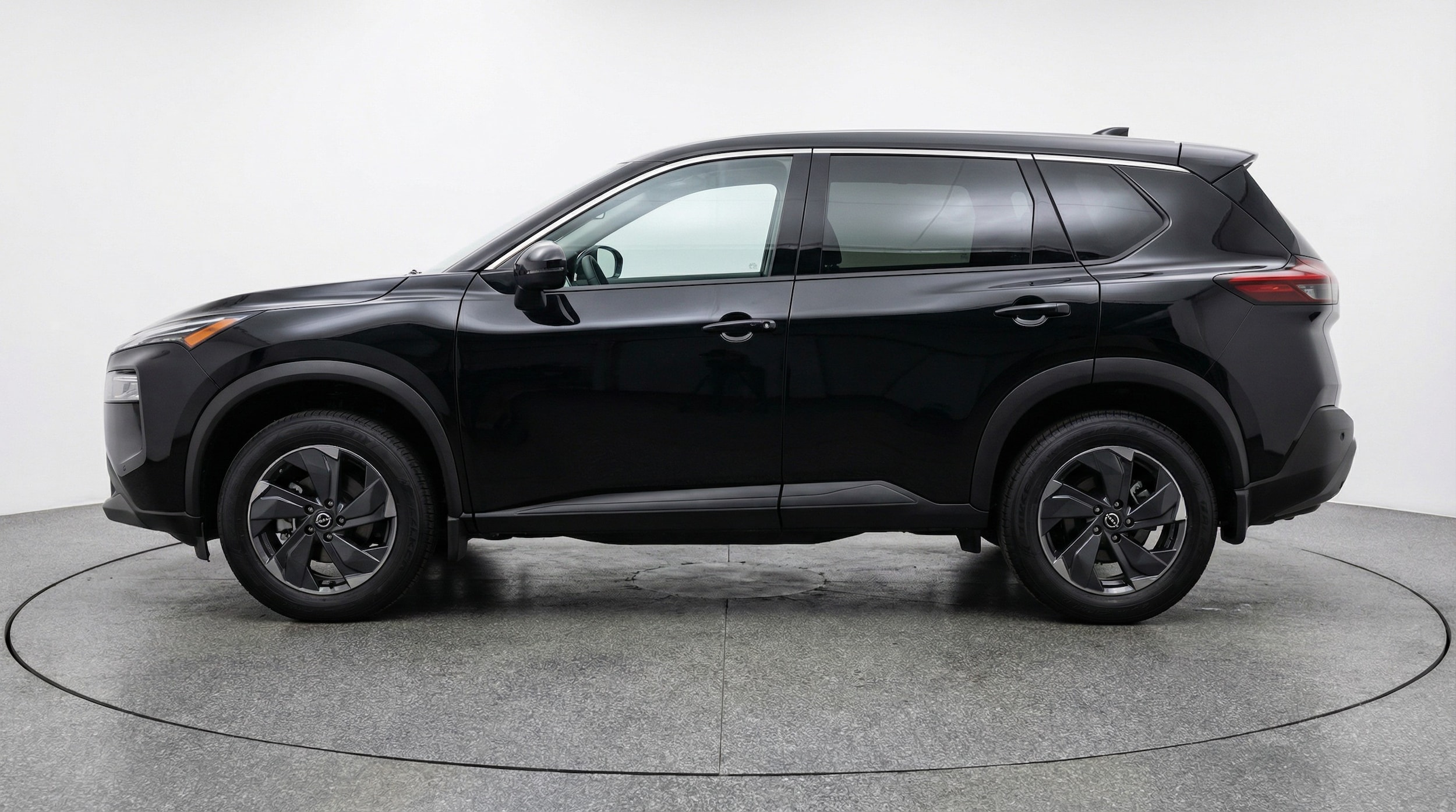 Thumbnail: 2025 Nissan Rogue - 4