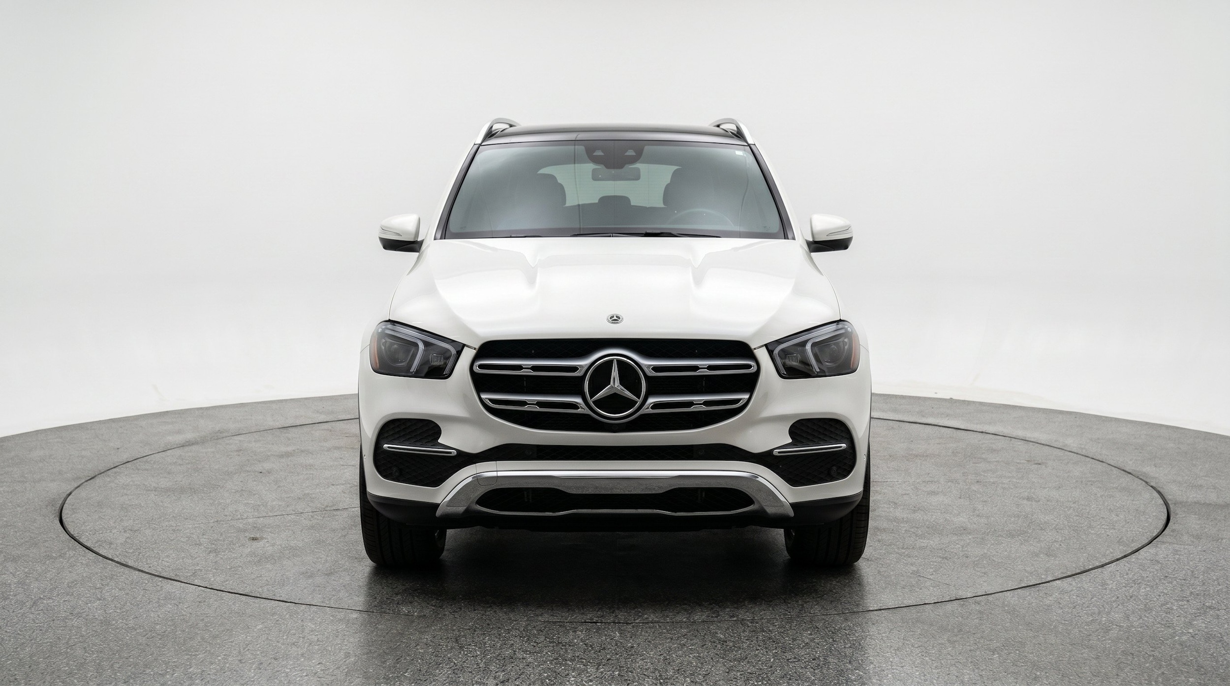 Thumbnail: 2026 Mercedes-Benz GLE - 2