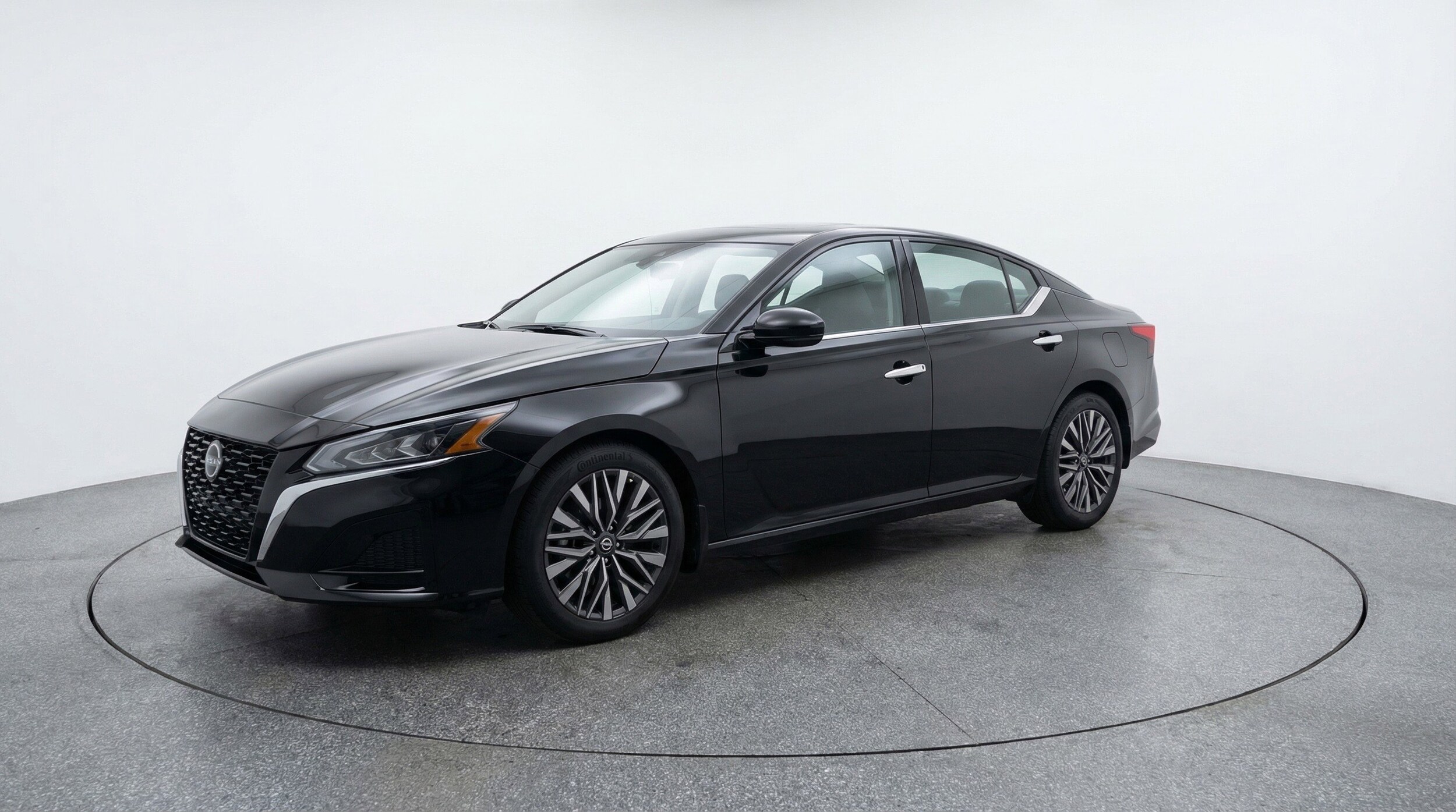 Thumbnail: 2025 Nissan Altima - 3