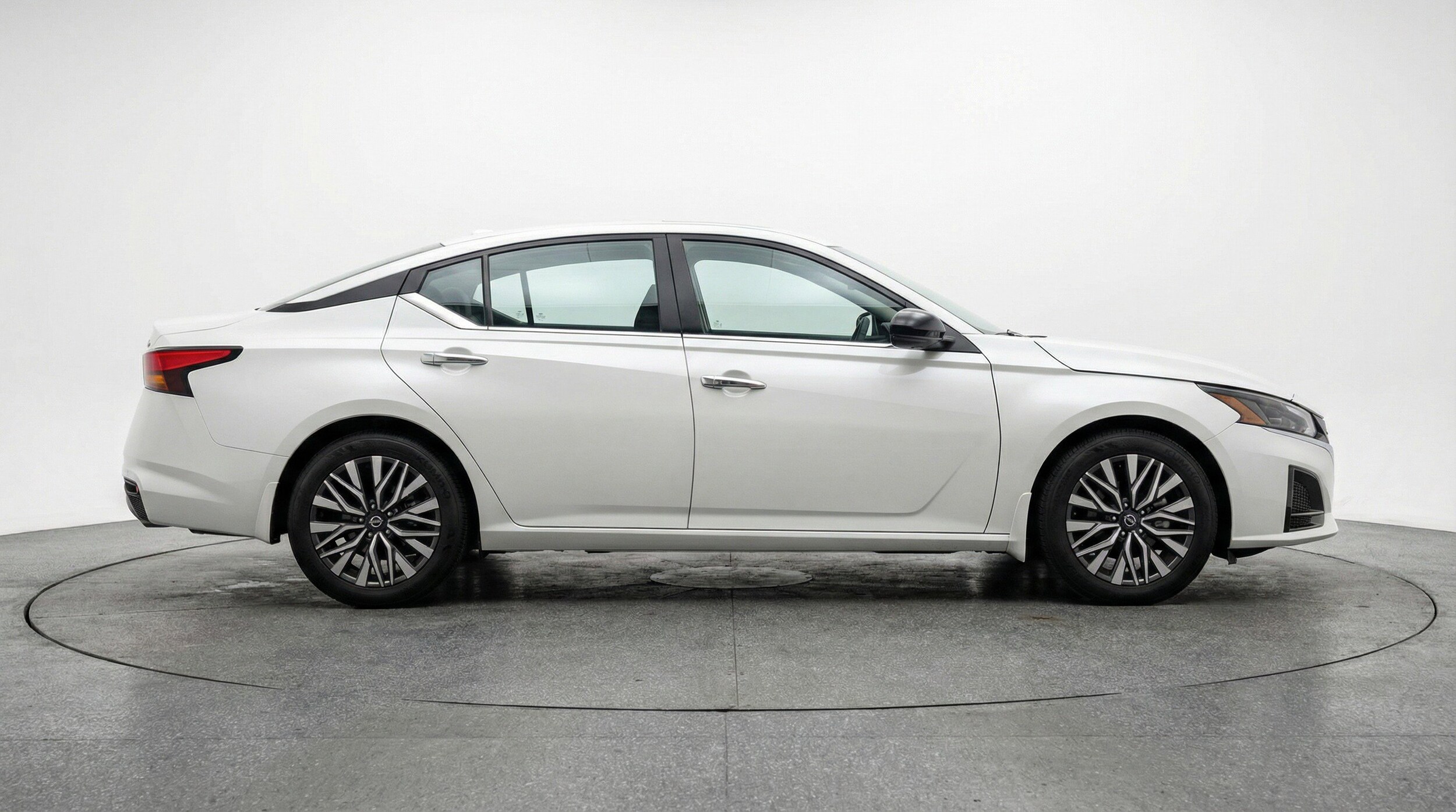 Thumbnail: 2025 Nissan Altima - 11