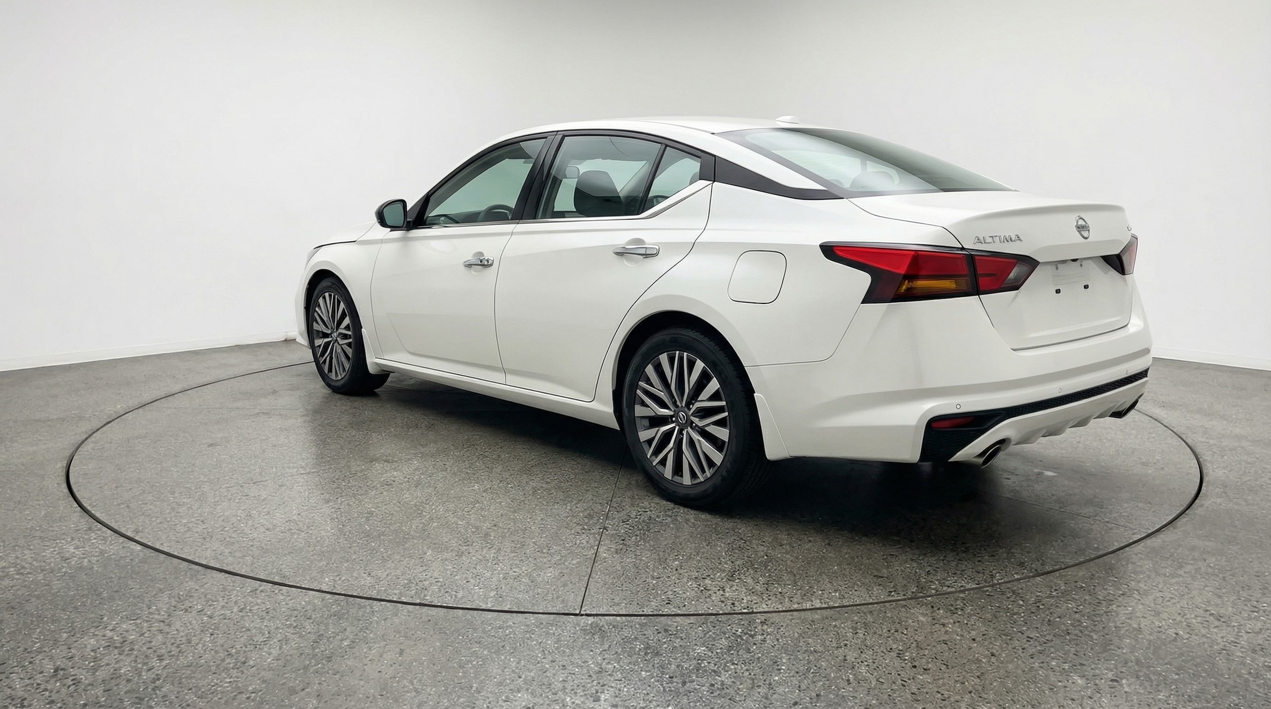 Thumbnail: 2025 Nissan Altima - 5