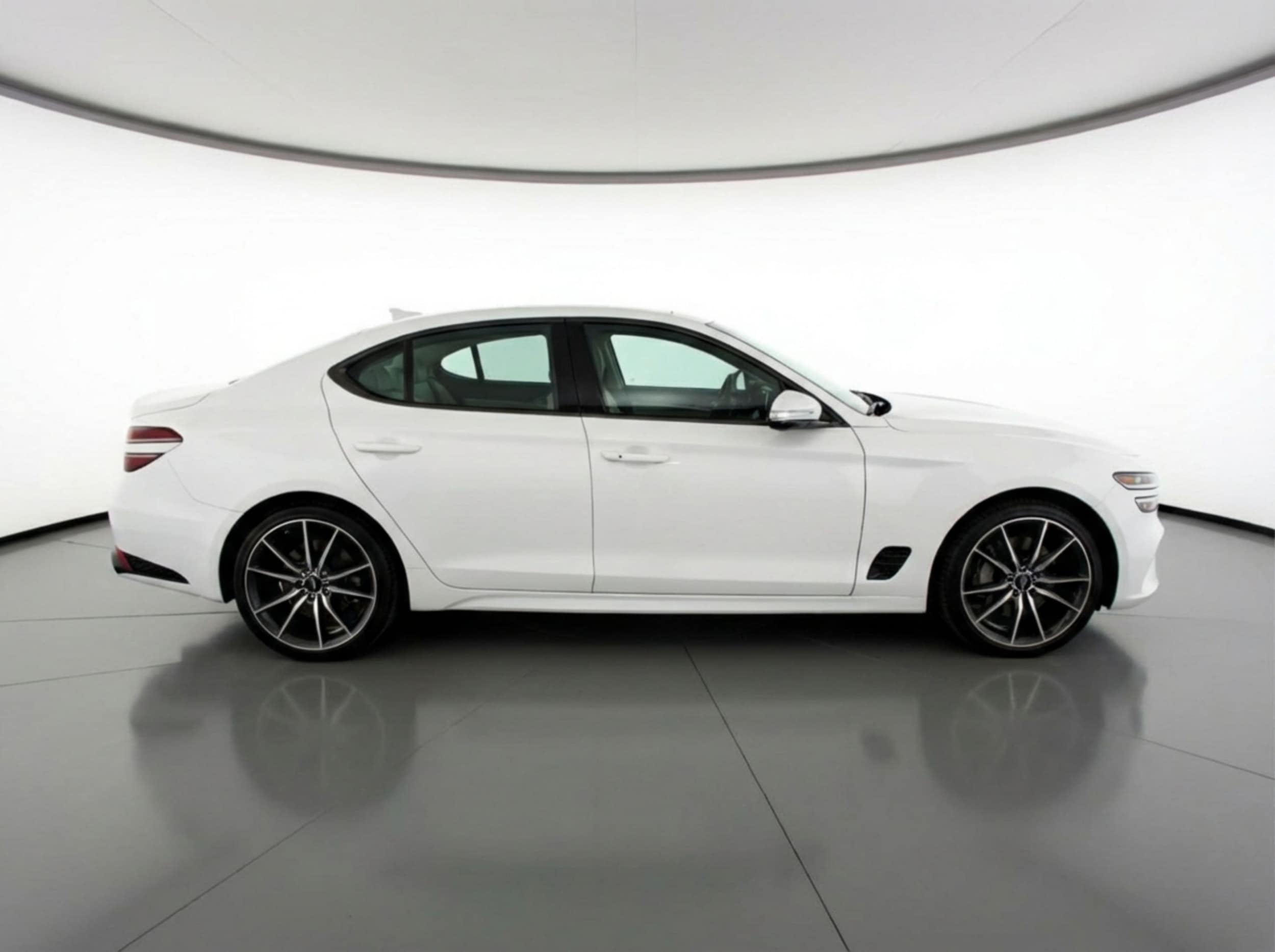 Thumbnail: 2025 Genesis G70 - 8