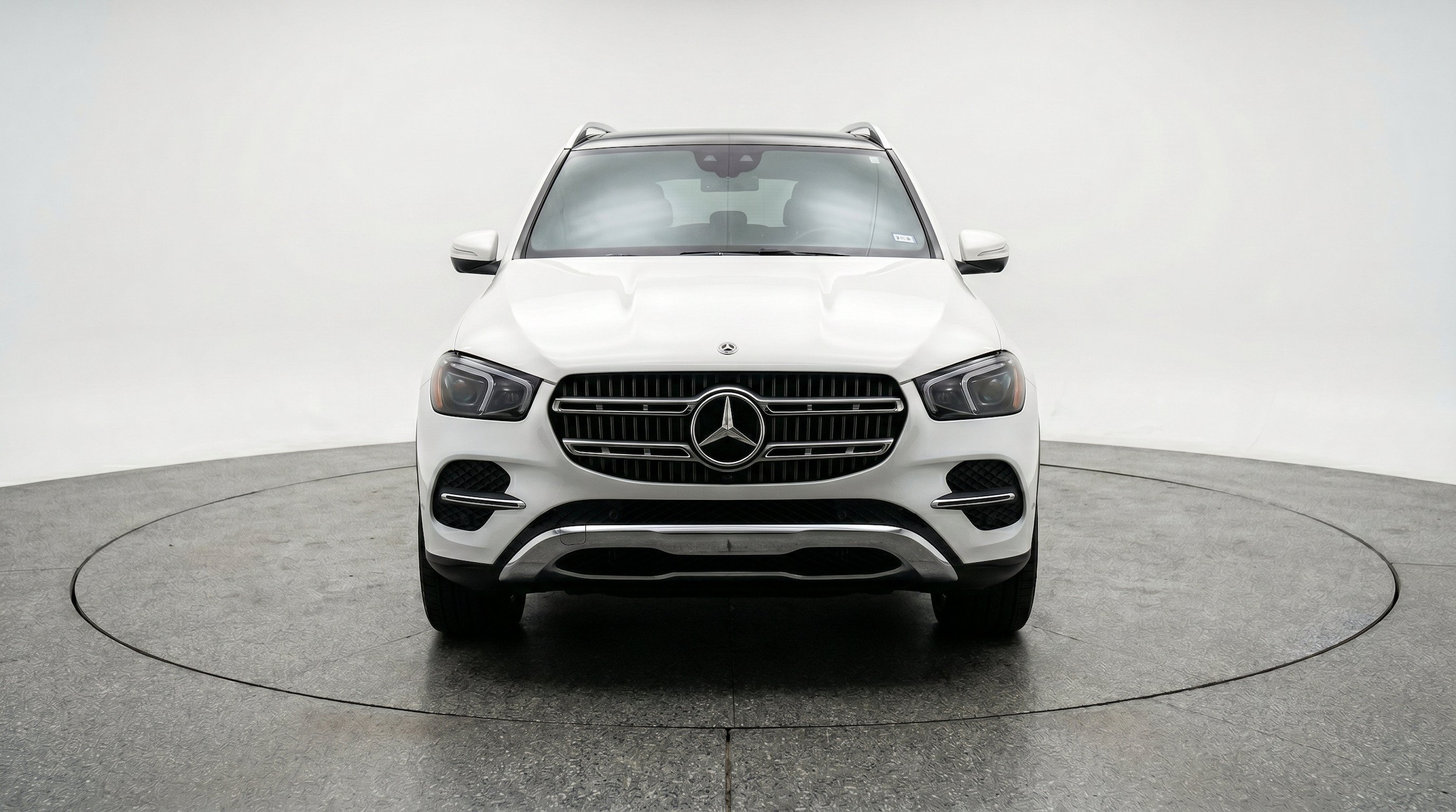 Thumbnail: 2026 Mercedes-Benz GLE - 2
