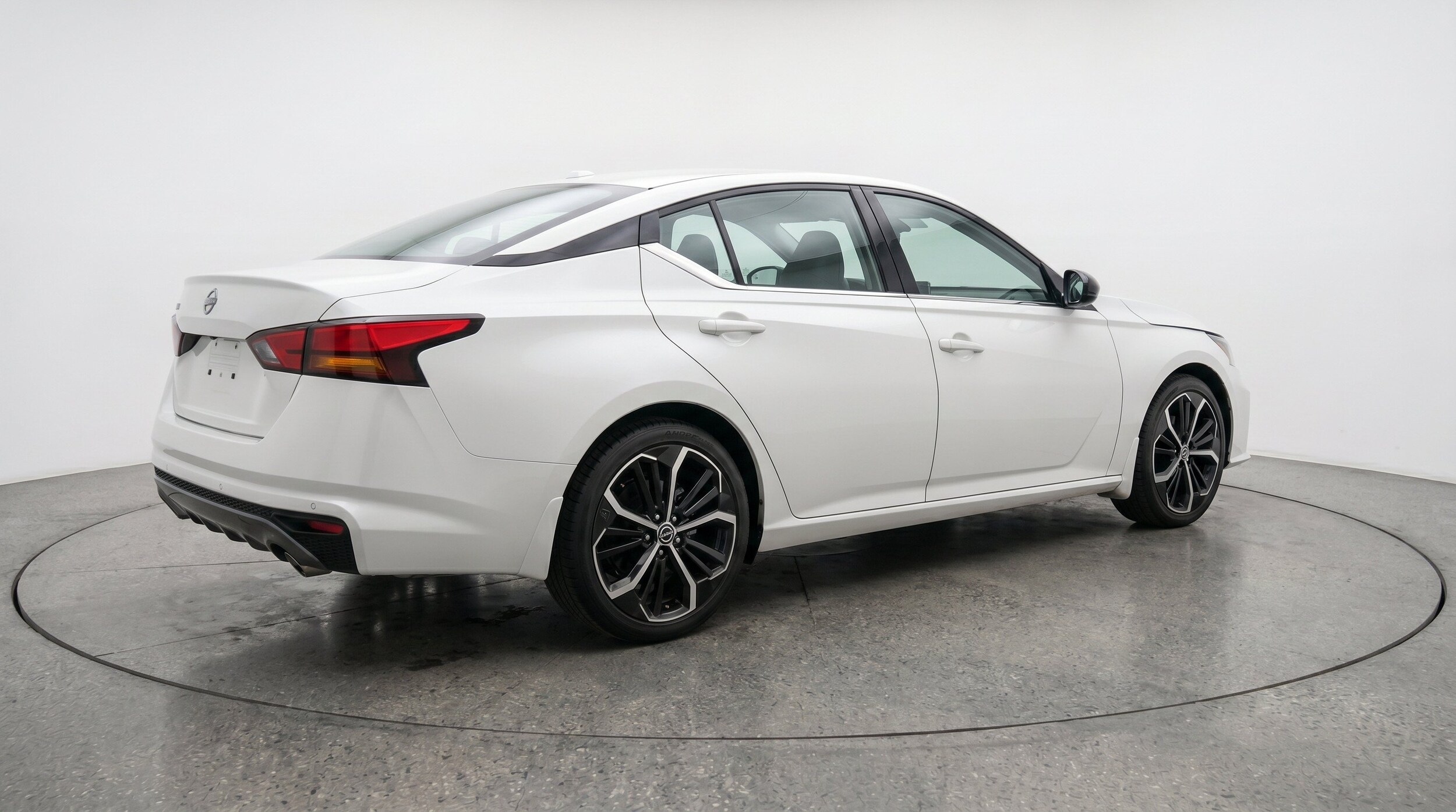 Thumbnail: 2025 Nissan Altima - 9