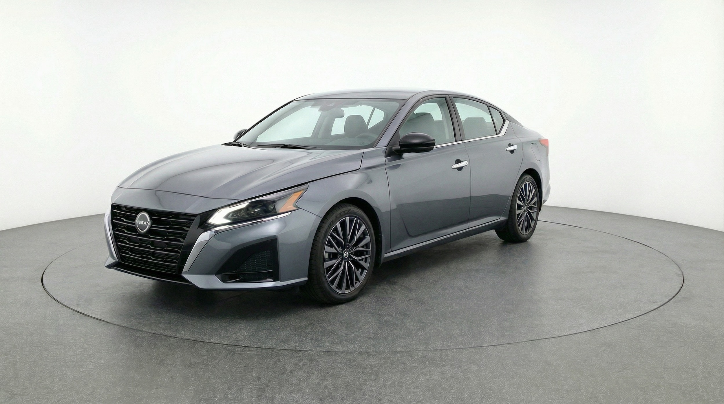 Thumbnail: 2025 Nissan Altima - 3