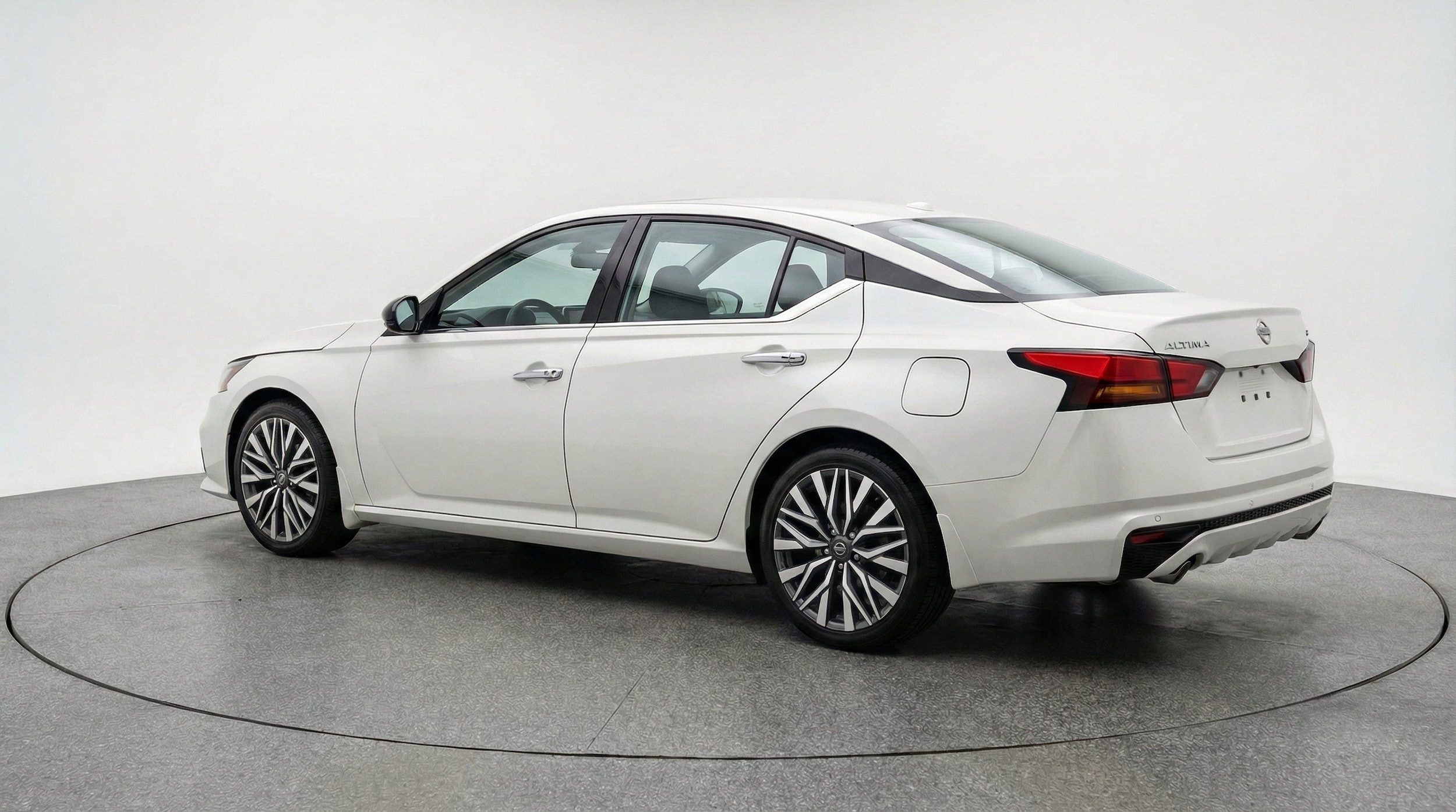 Thumbnail: 2025 Nissan Altima - 6