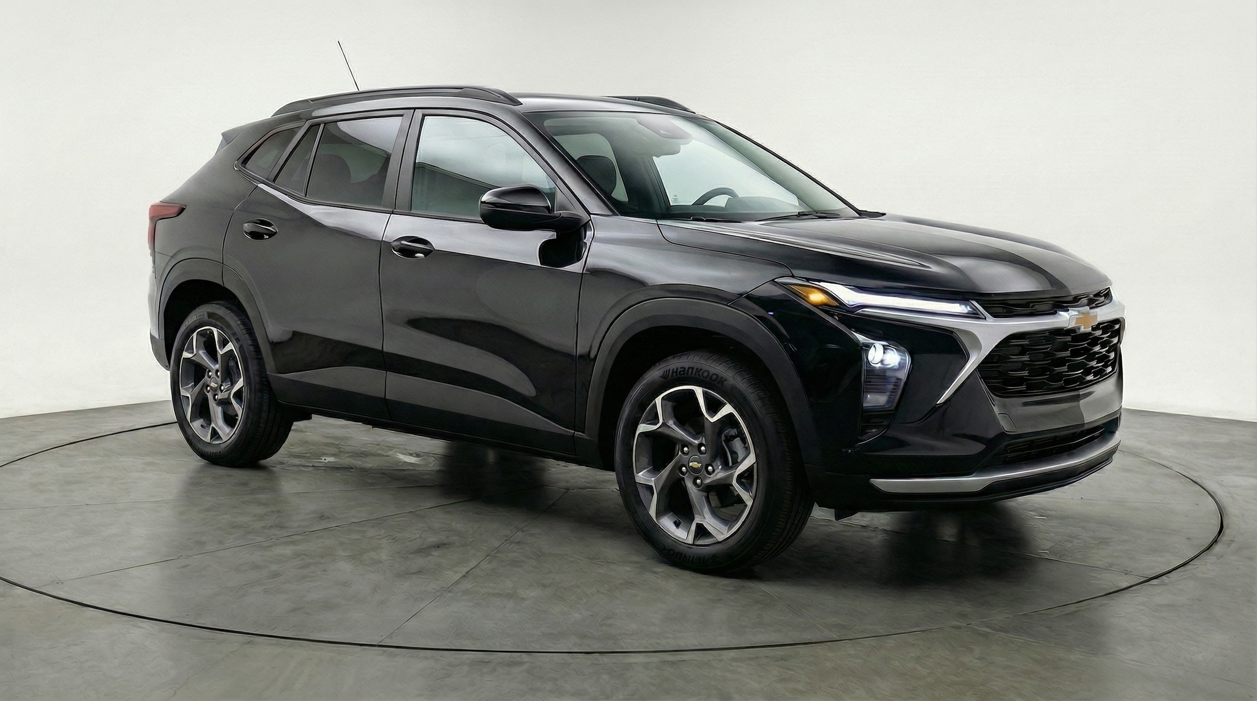 Thumbnail: 2025 Chevrolet Trax - 1