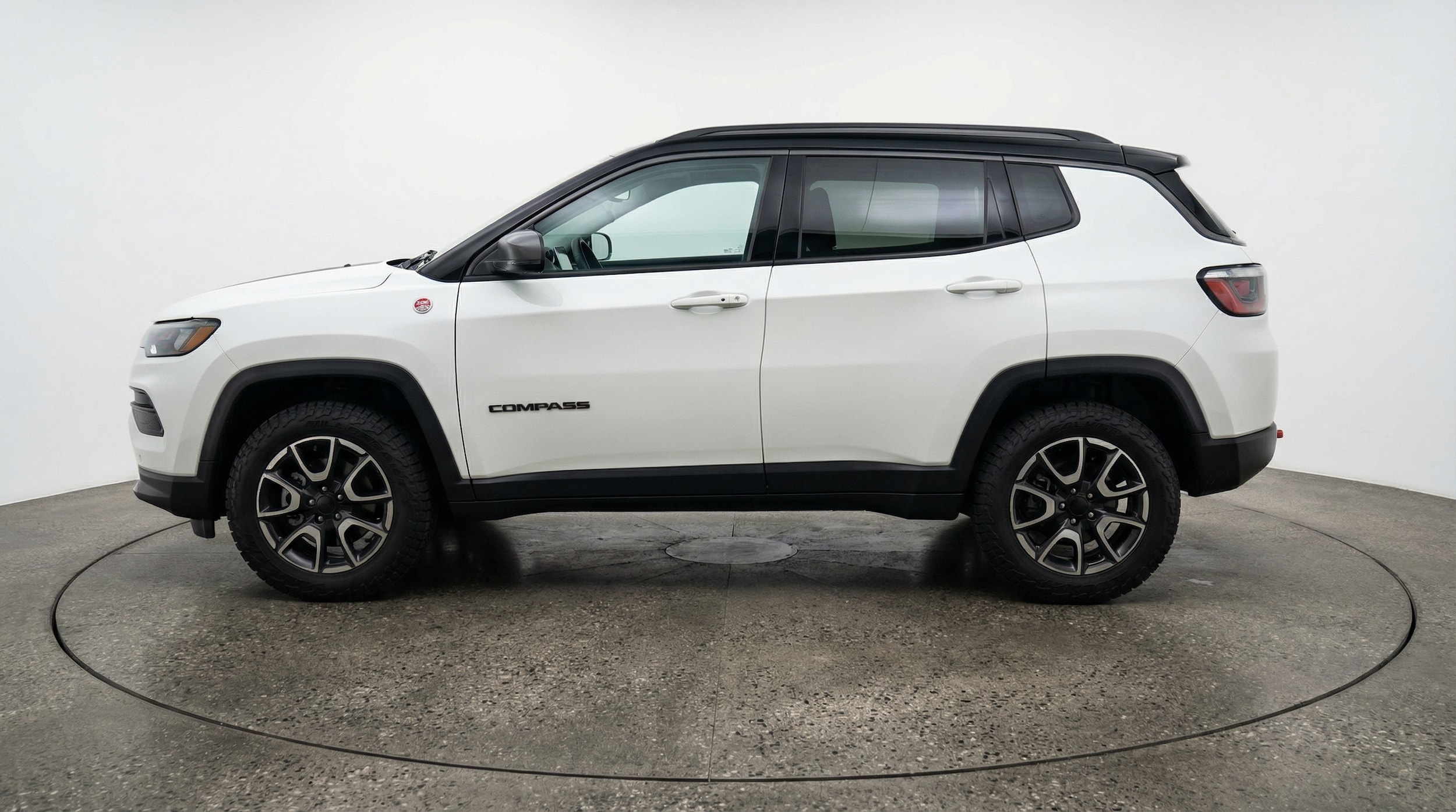 Thumbnail: 2025 Jeep Compass - 4
