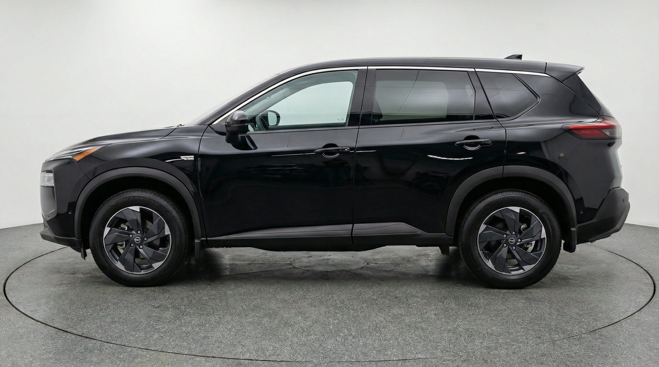 Thumbnail: 2025 Nissan Rogue - 5