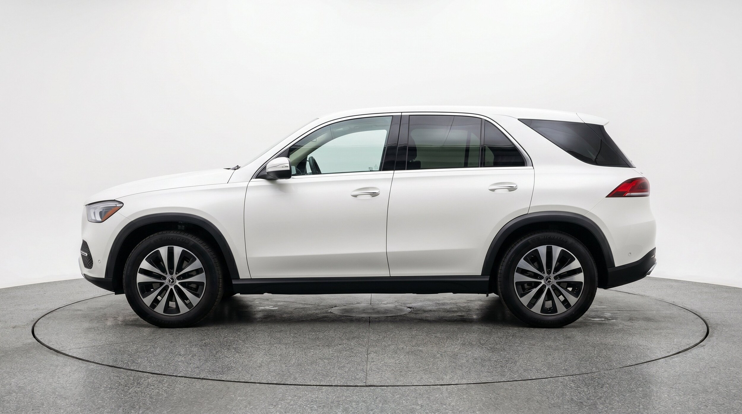 Thumbnail: 2026 Mercedes-Benz GLE - 5