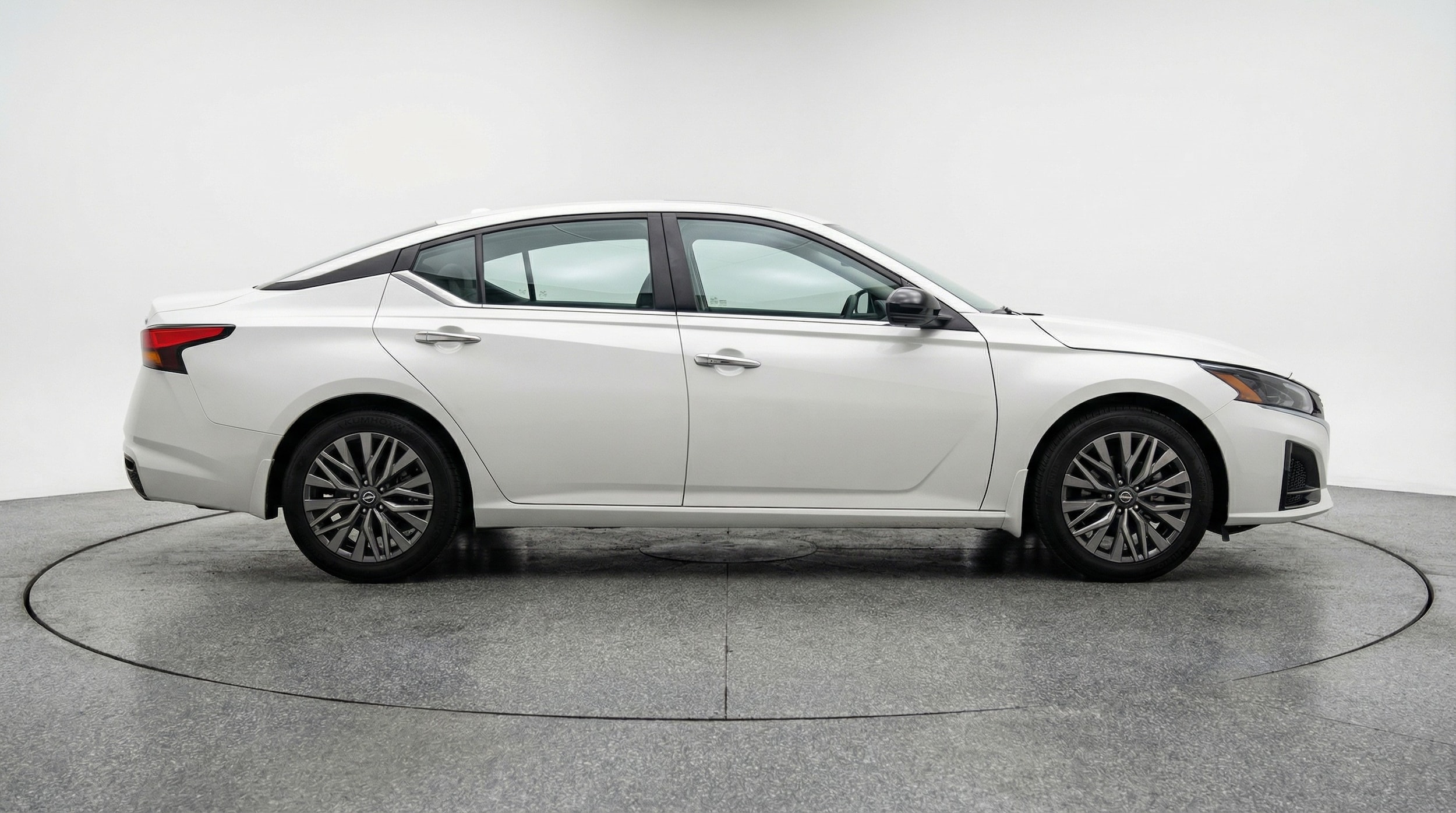 Thumbnail: 2025 Nissan Altima - 8