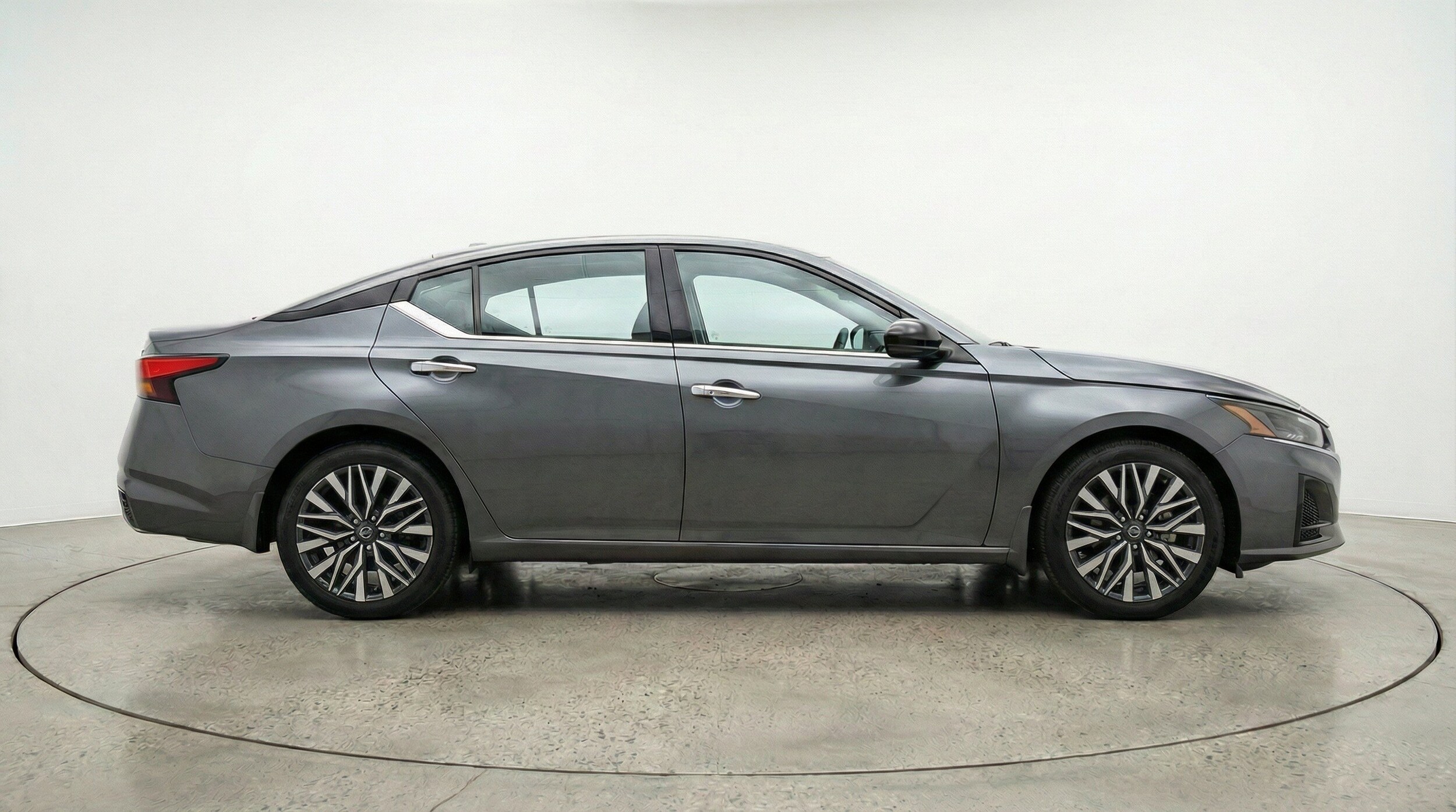 Thumbnail: 2025 Nissan Altima - 11