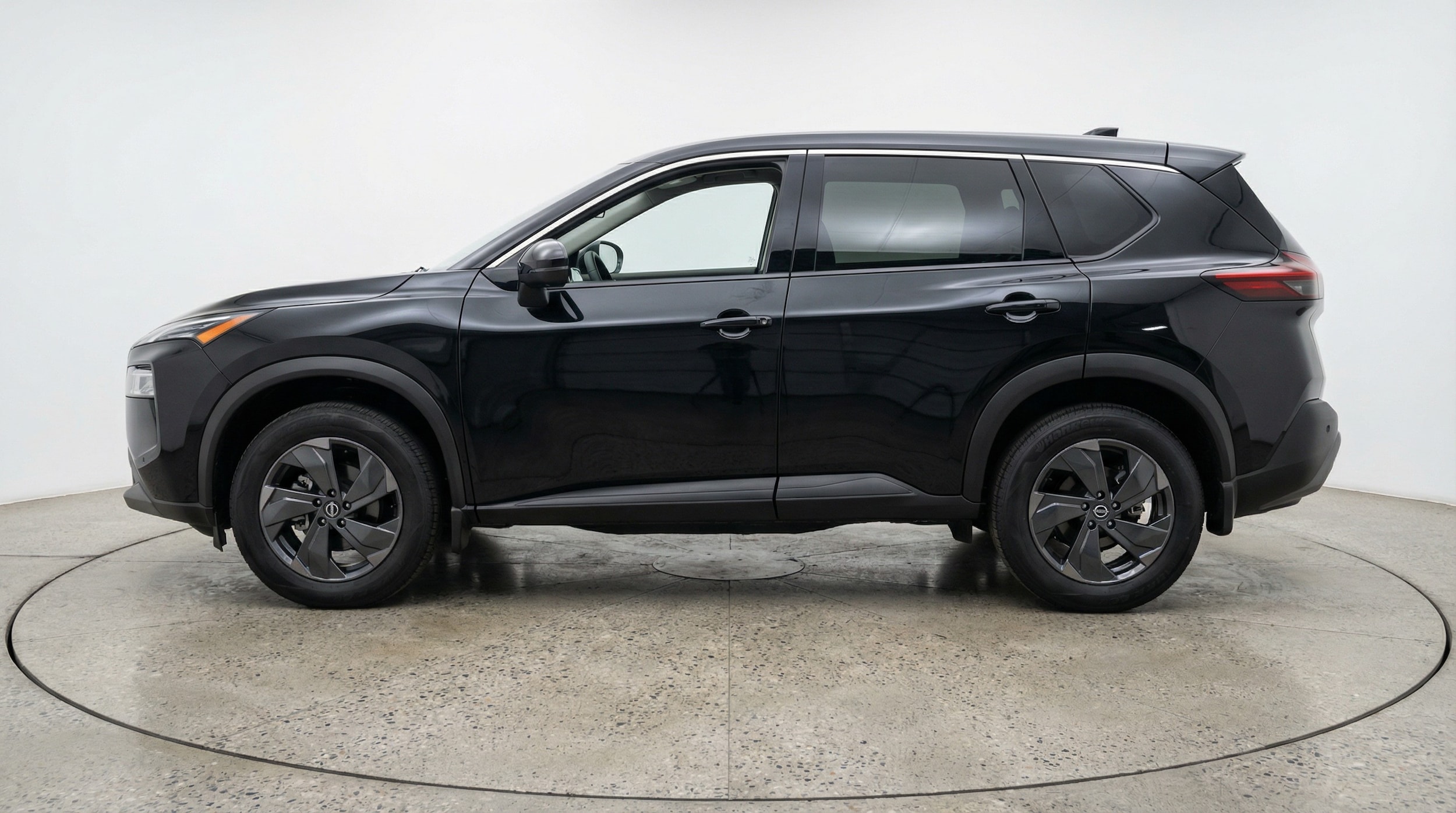 Thumbnail: 2025 Nissan Rogue - 4