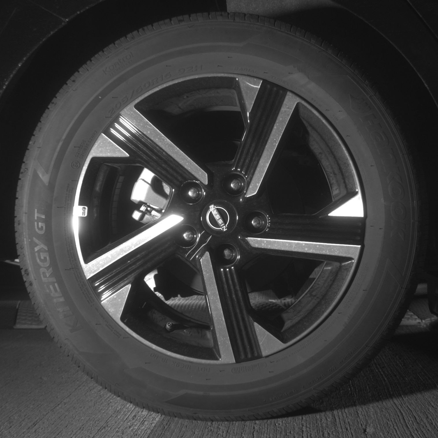 Thumbnail: 2025 Nissan Sentra - 15