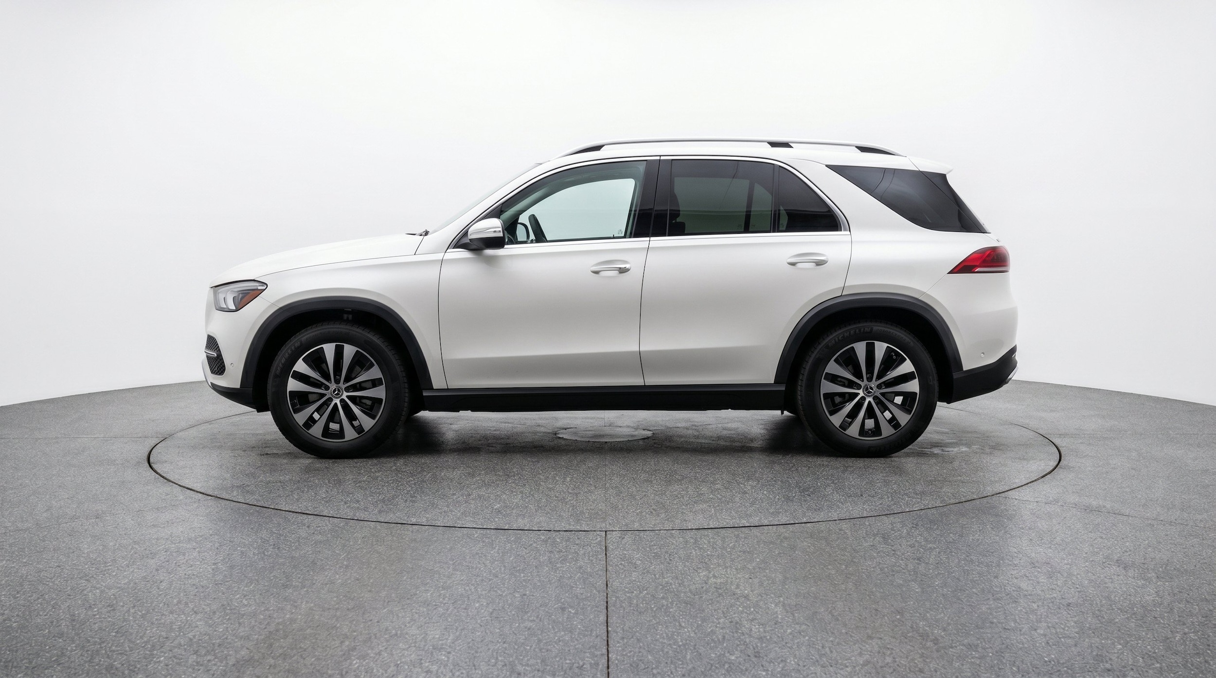 Thumbnail: 2026 Mercedes-Benz GLE - 5
