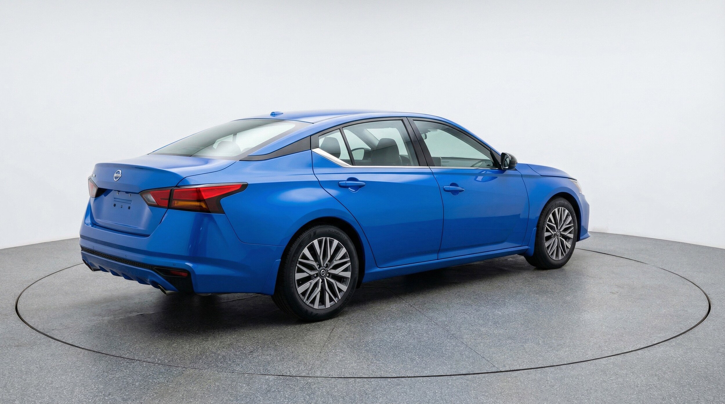 Thumbnail: 2025 Nissan Altima - 9