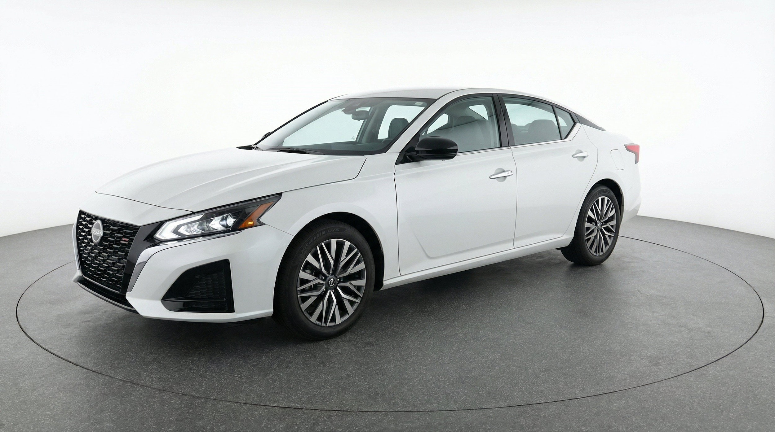 Thumbnail: 2025 Nissan Altima - 3