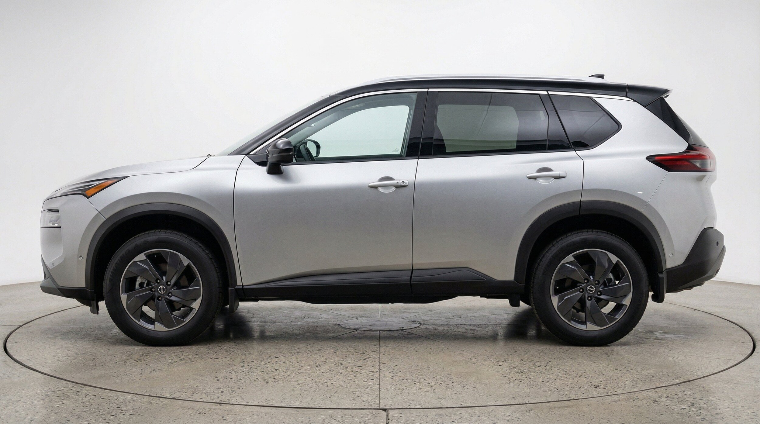 Thumbnail: 2025 Nissan Rogue - 5