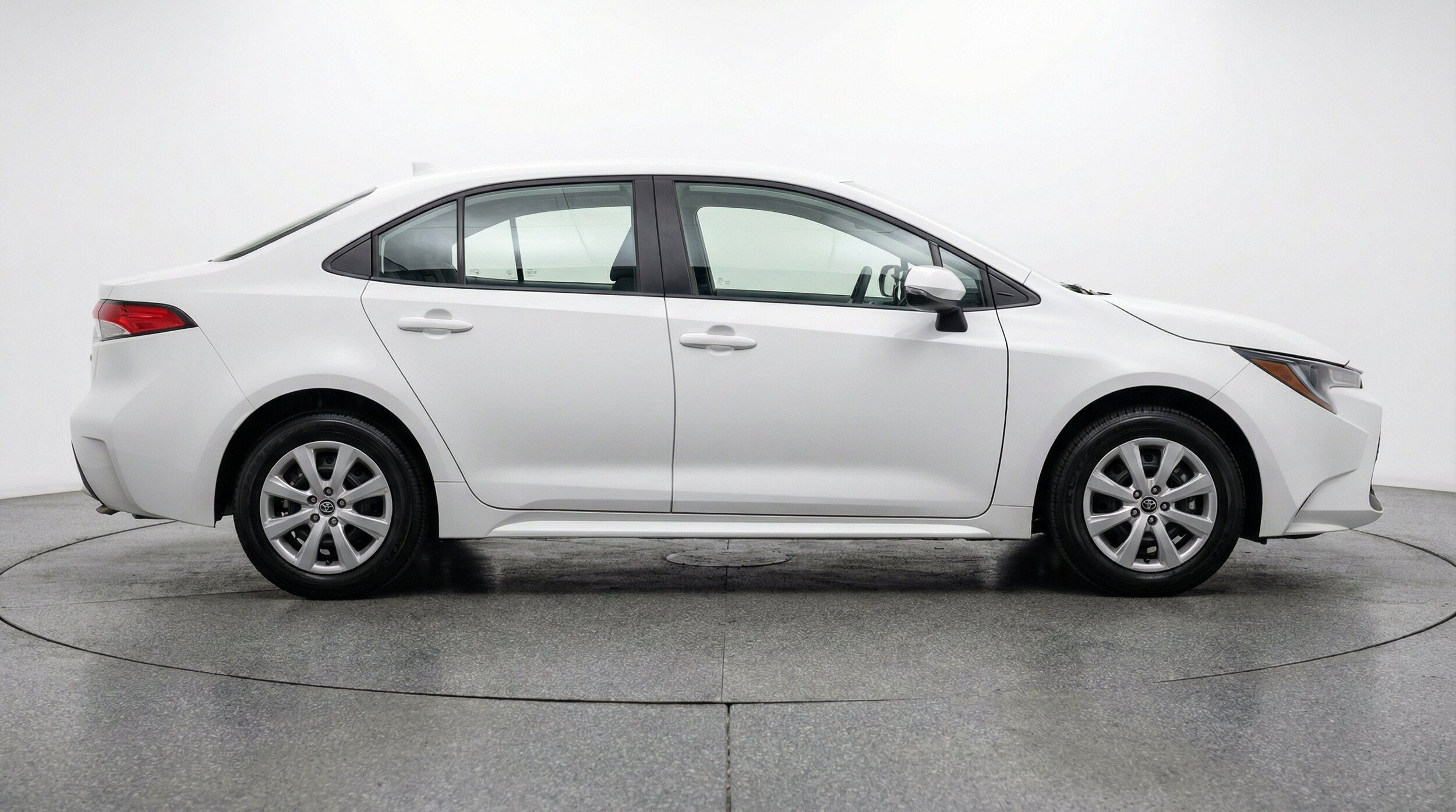Thumbnail: 2025 Toyota Corolla - 11