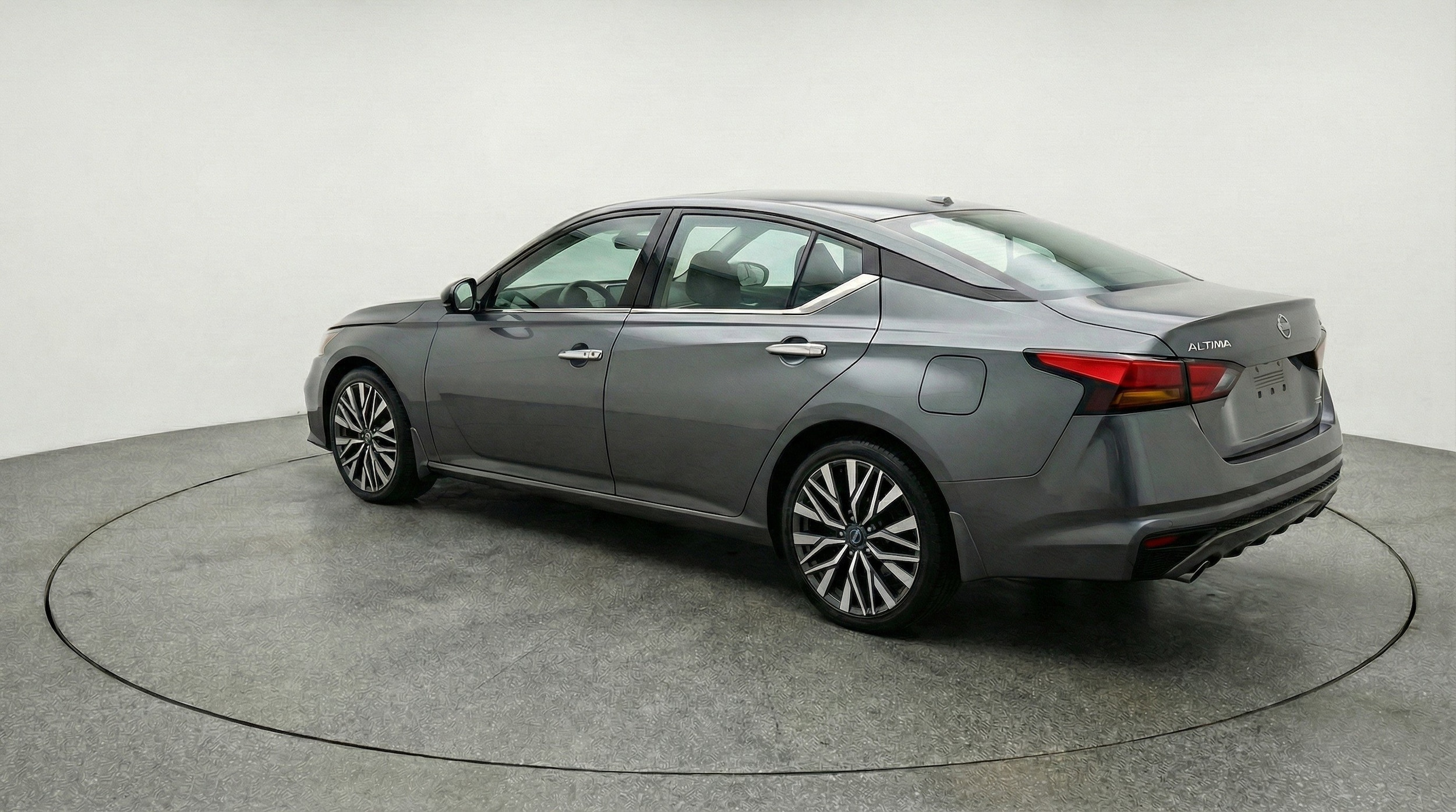 Thumbnail: 2025 Nissan Altima - 6