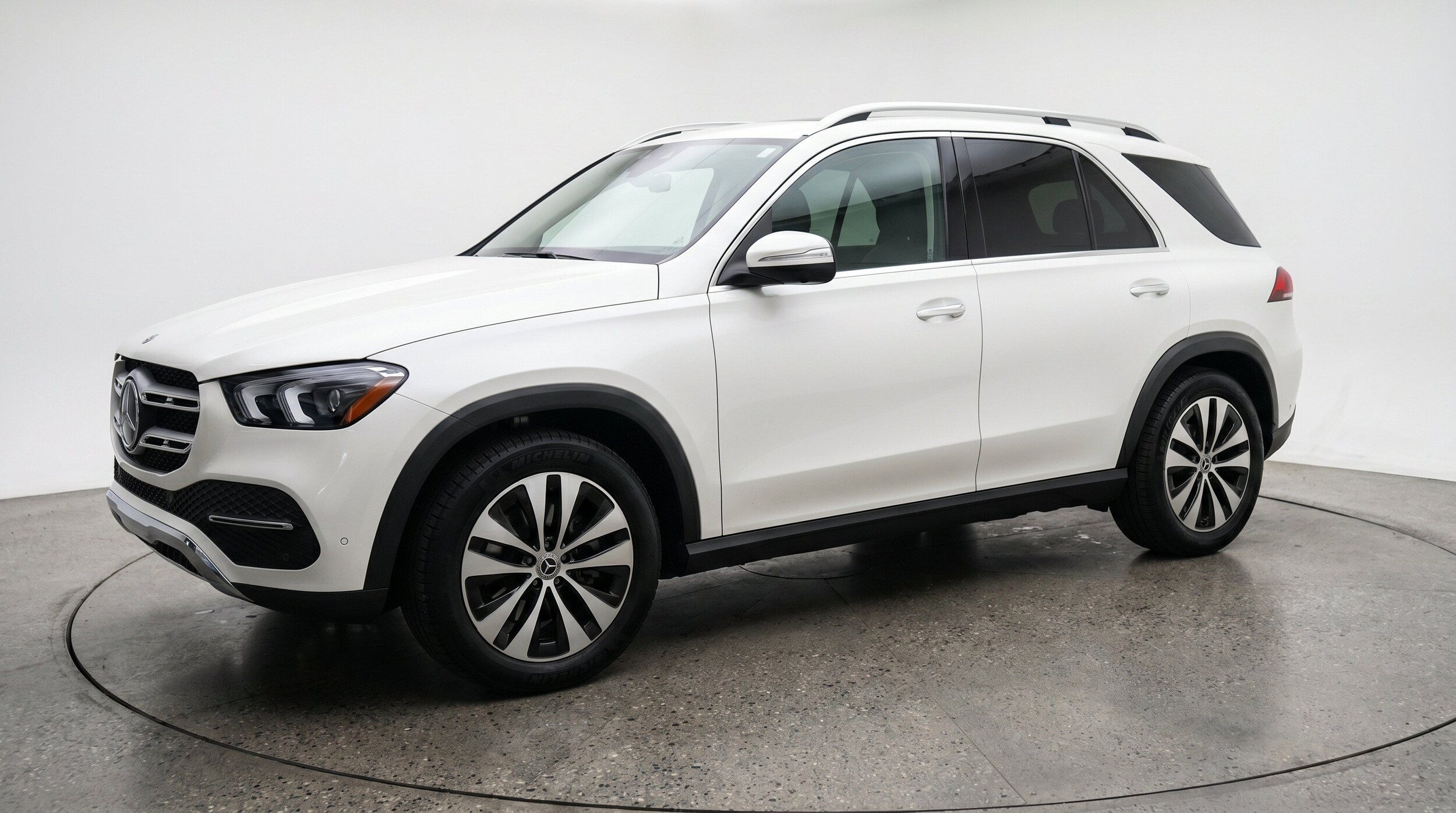 Thumbnail: 2026 Mercedes-Benz GLE - 3