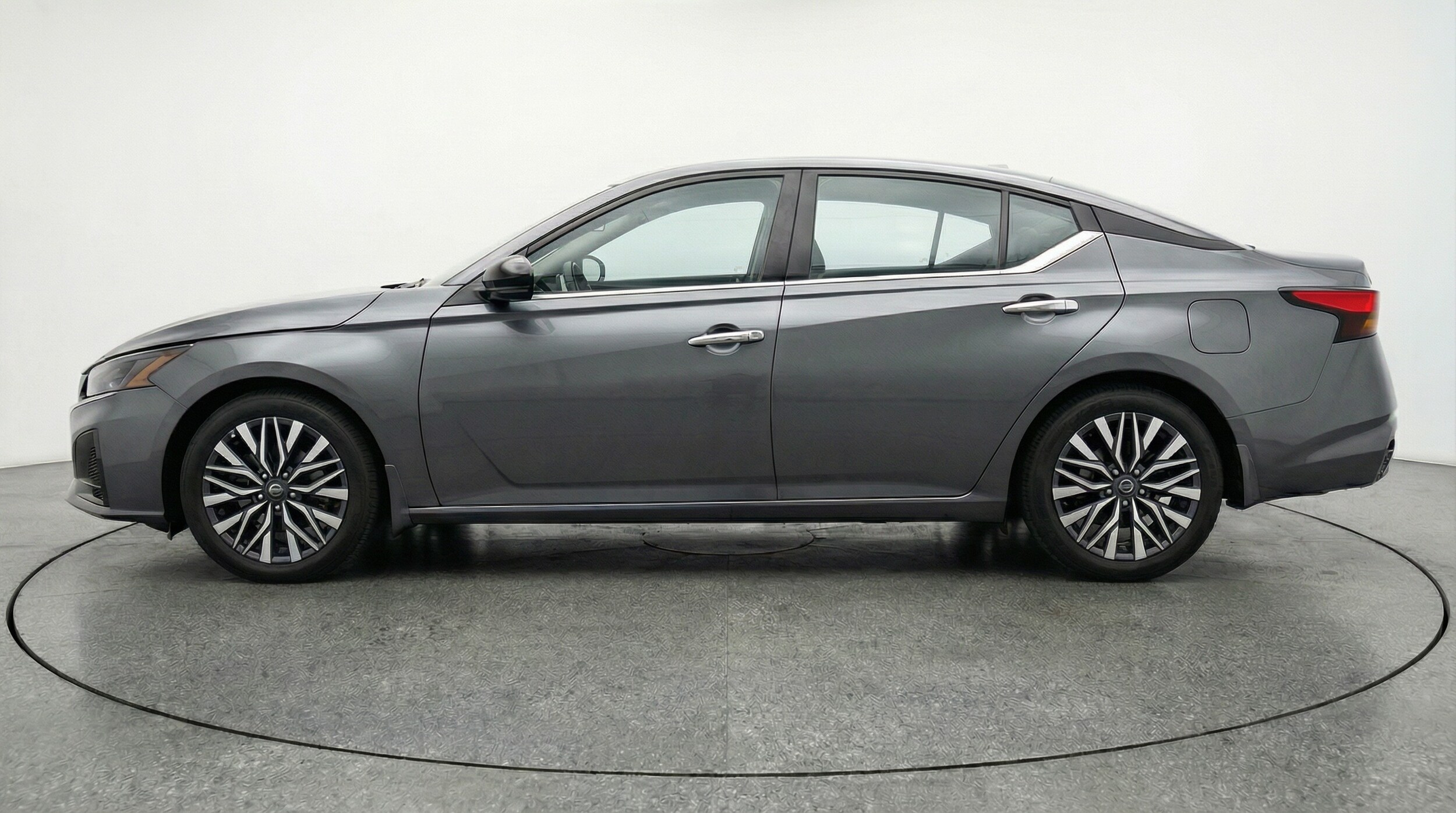 Thumbnail: 2025 Nissan Altima - 4