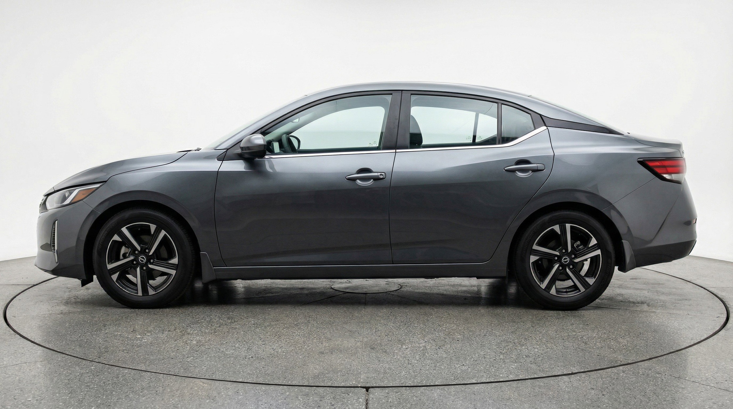 Thumbnail: 2025 Nissan Sentra - 5