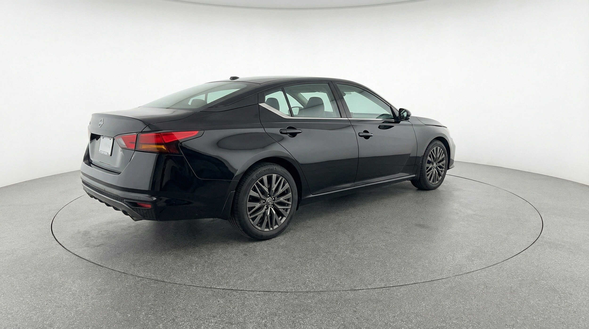 Thumbnail: 2025 Nissan Altima - 9