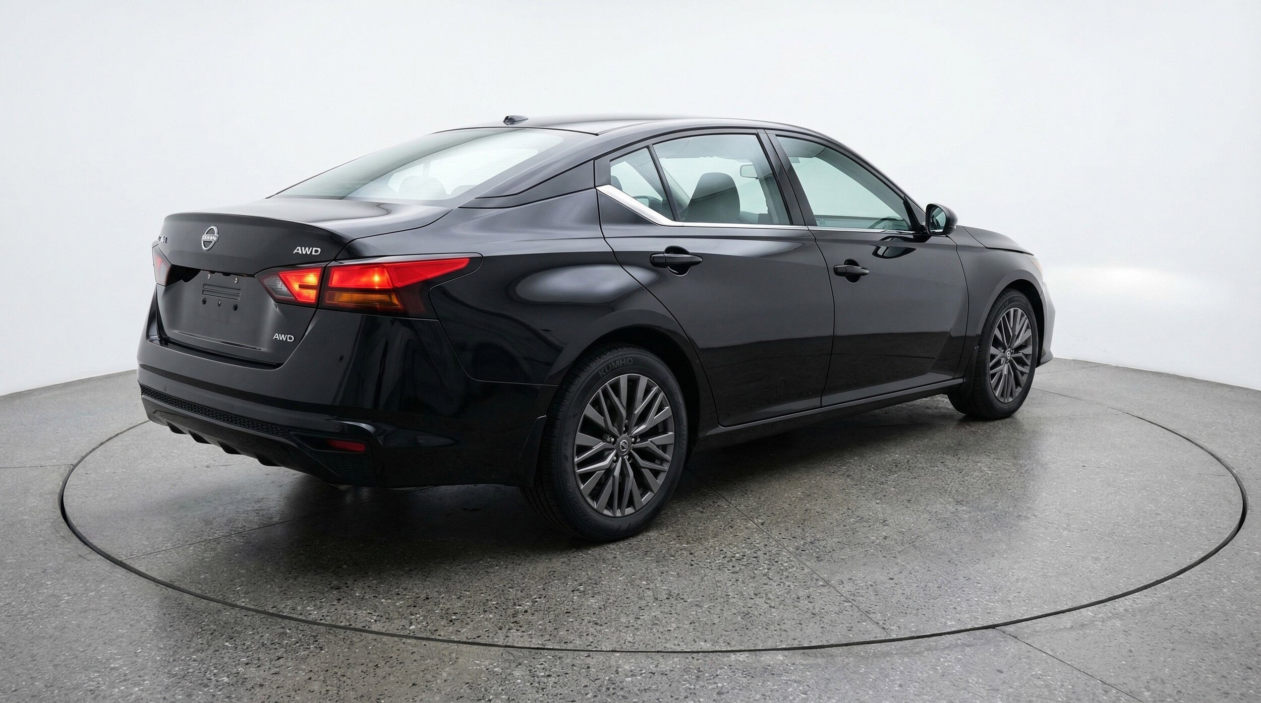 Thumbnail: 2025 Nissan Altima - 9