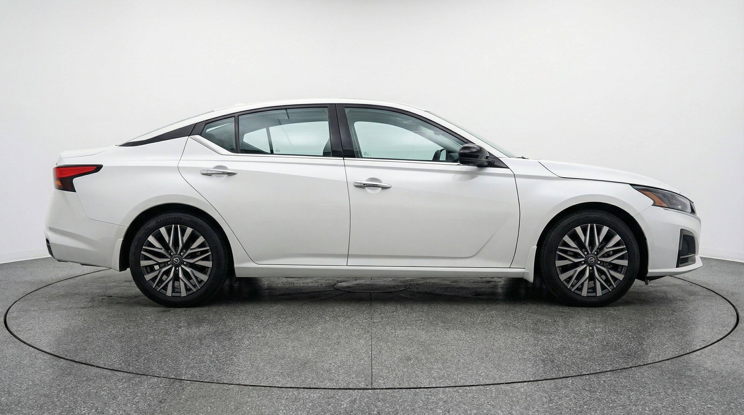 Thumbnail: 2025 Nissan Altima - 11