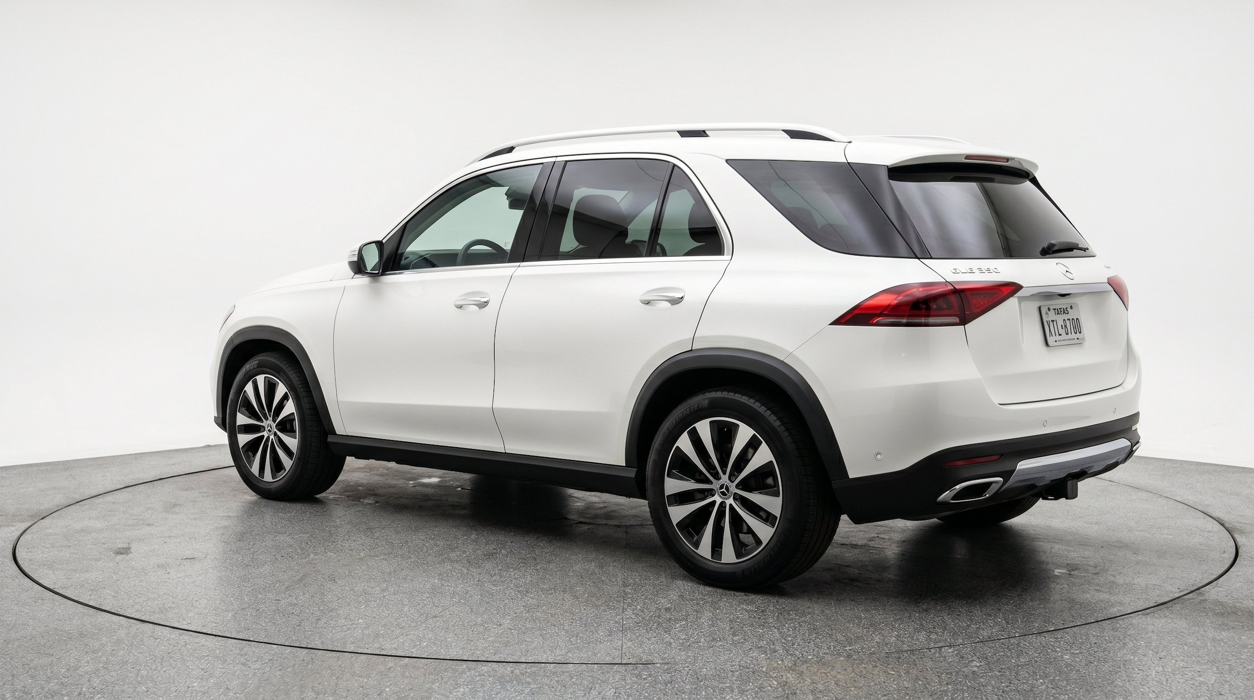 Thumbnail: 2026 Mercedes-Benz GLE - 6