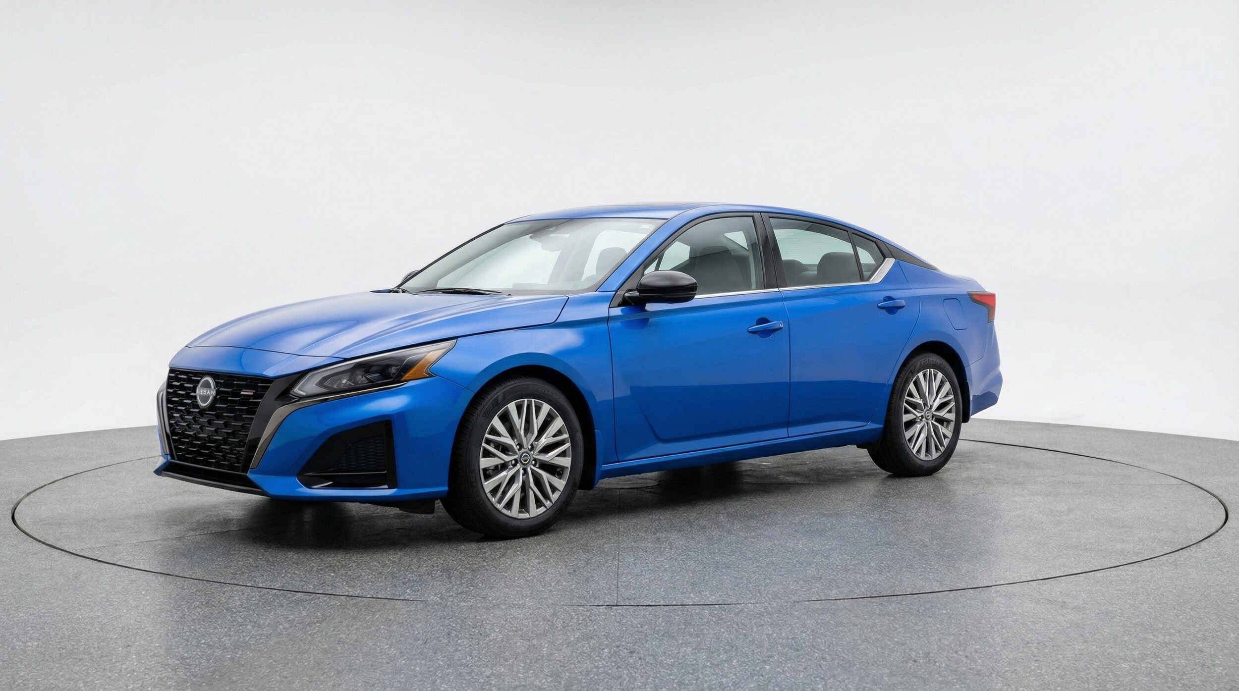 Thumbnail: 2025 Nissan Altima - 3