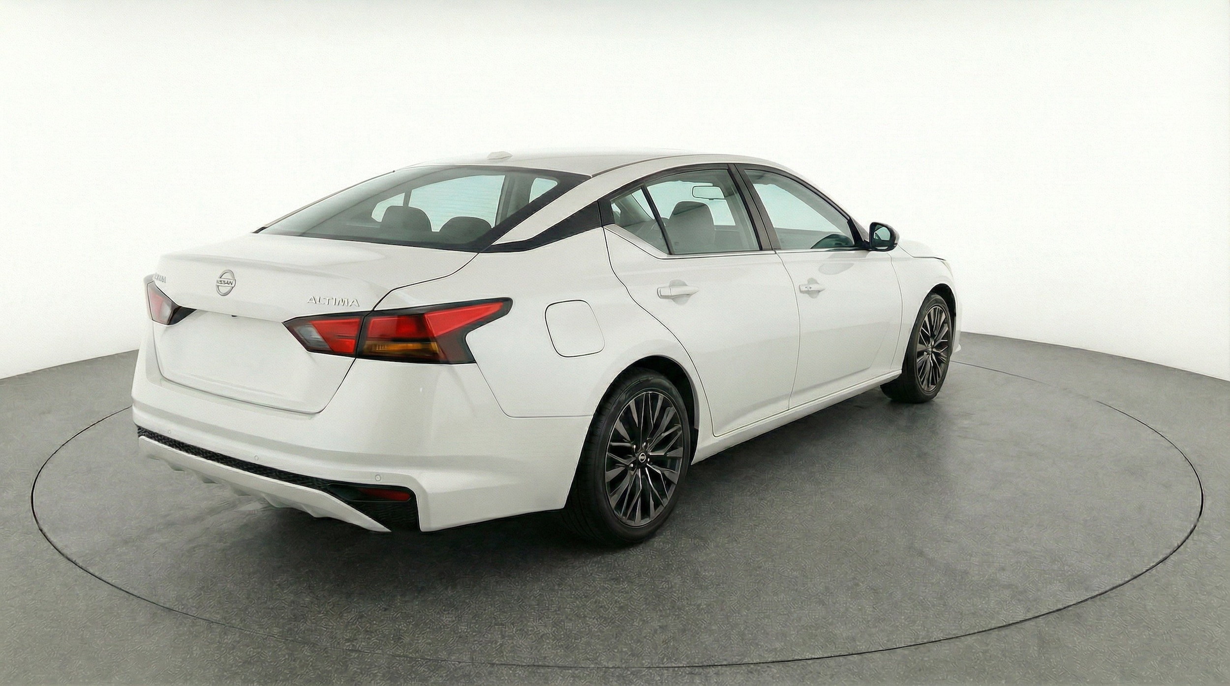 Thumbnail: 2025 Nissan Altima - 9