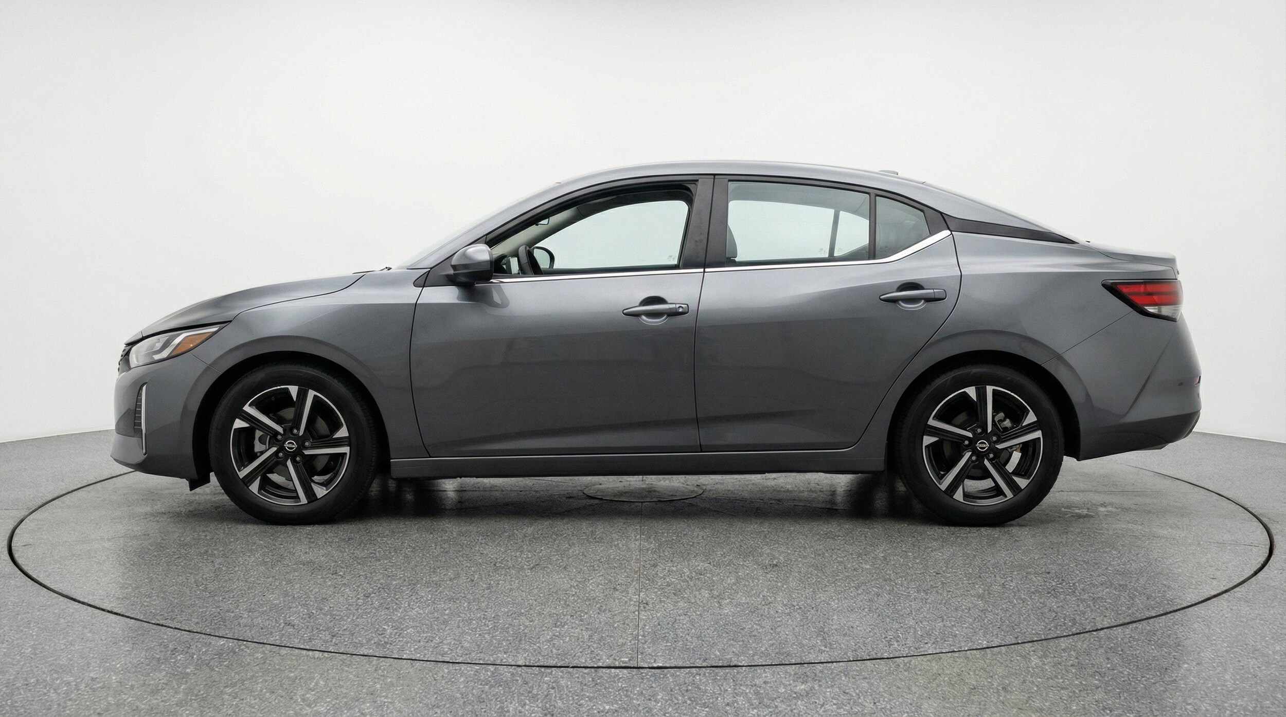 Thumbnail: 2025 Nissan Sentra - 5