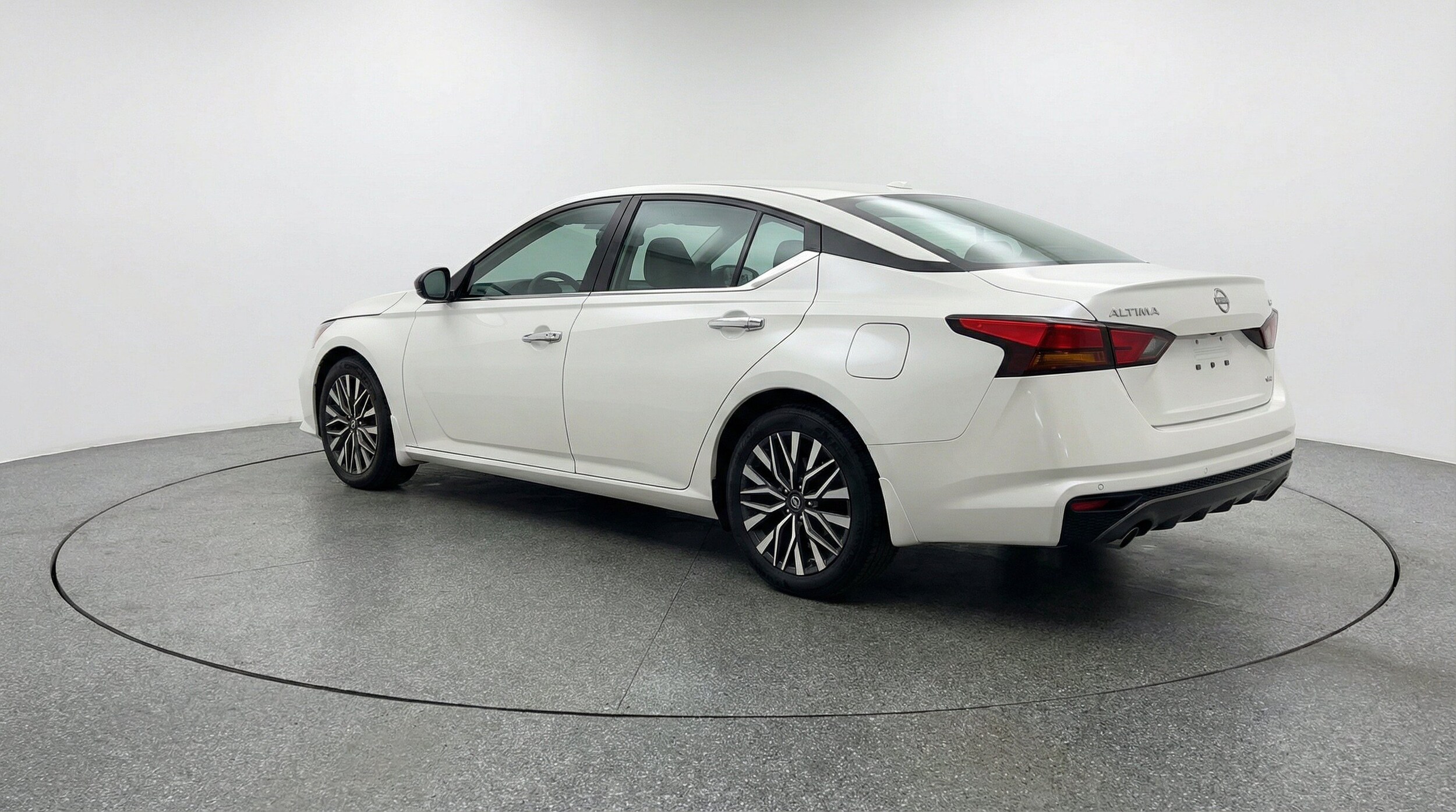Thumbnail: 2025 Nissan Altima - 6