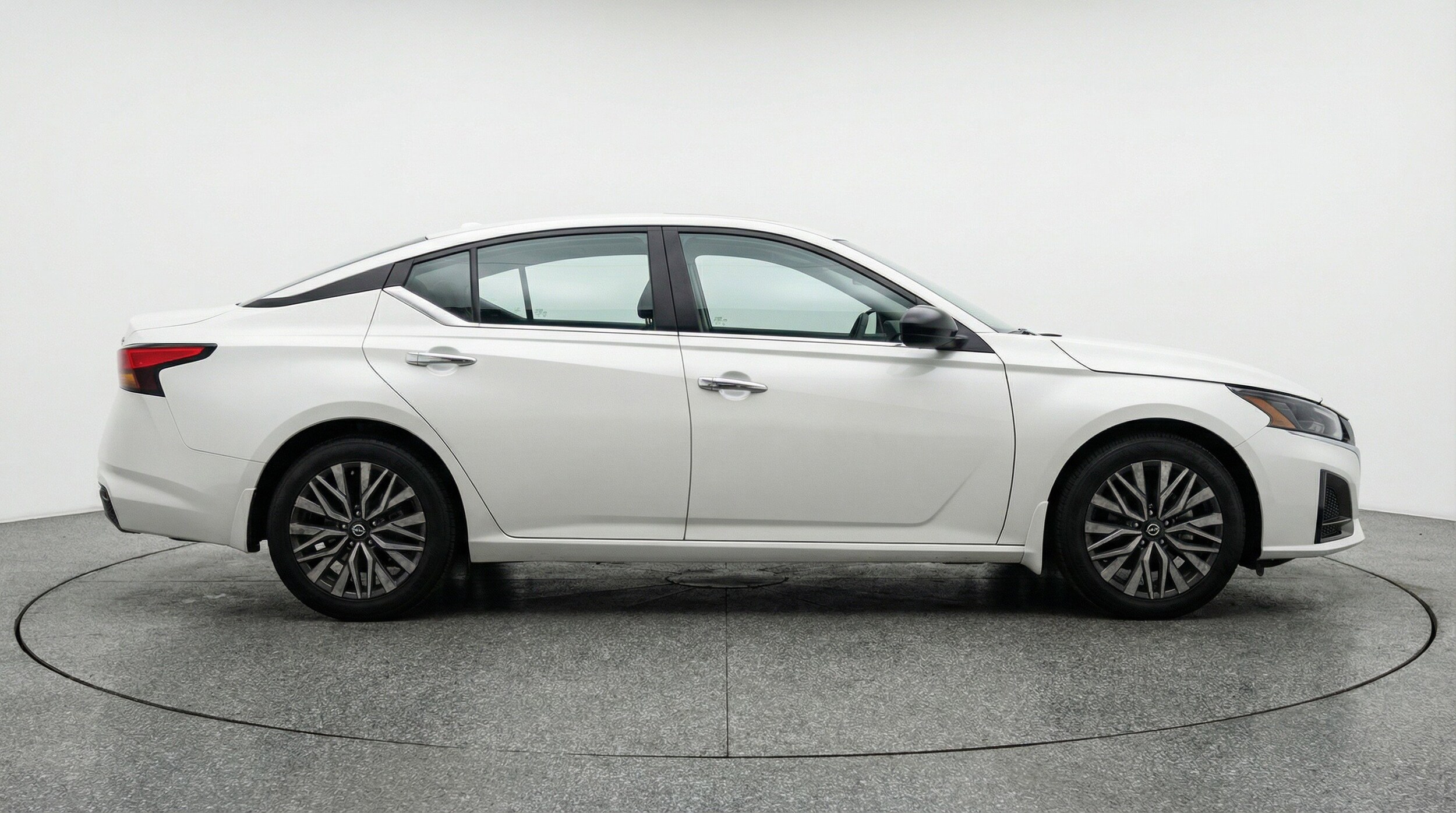 Thumbnail: 2025 Nissan Altima - 11