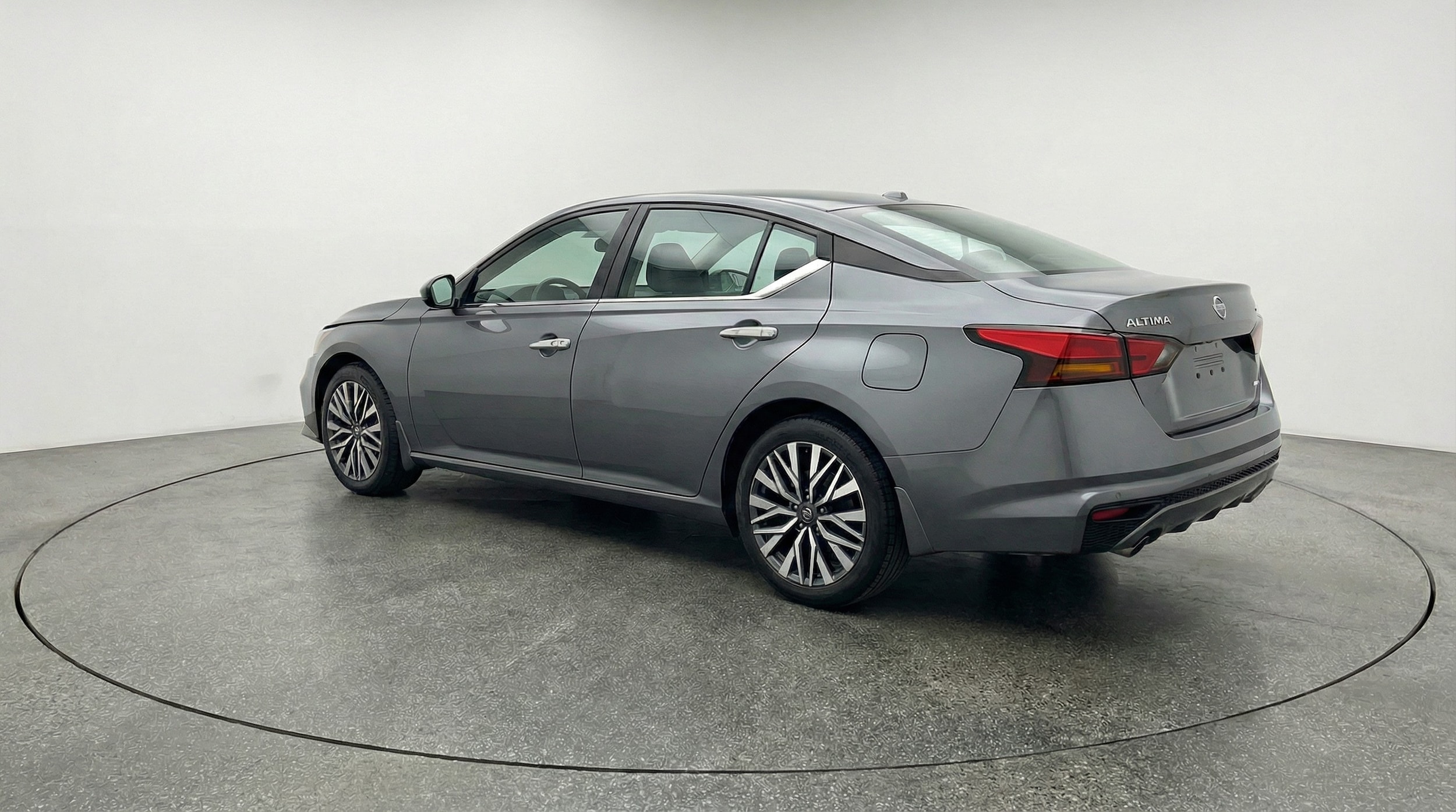 Thumbnail: 2025 Nissan Altima - 5