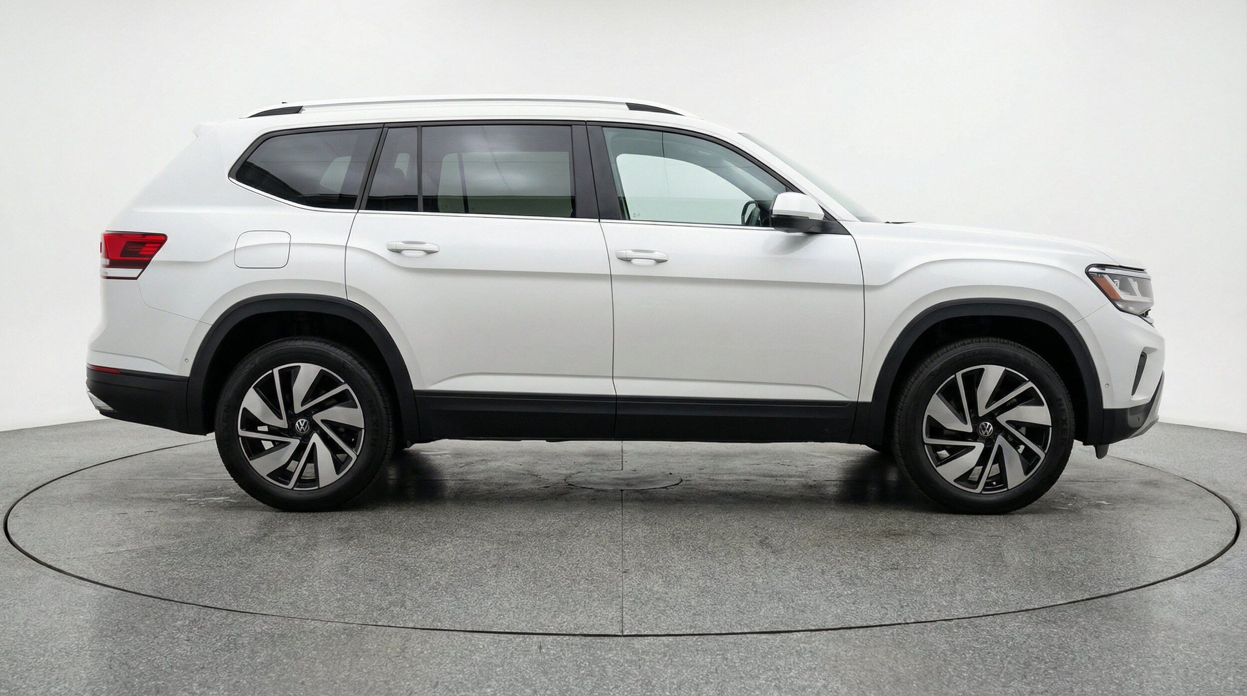 Thumbnail: 2026 Volkswagen Atlas - 11
