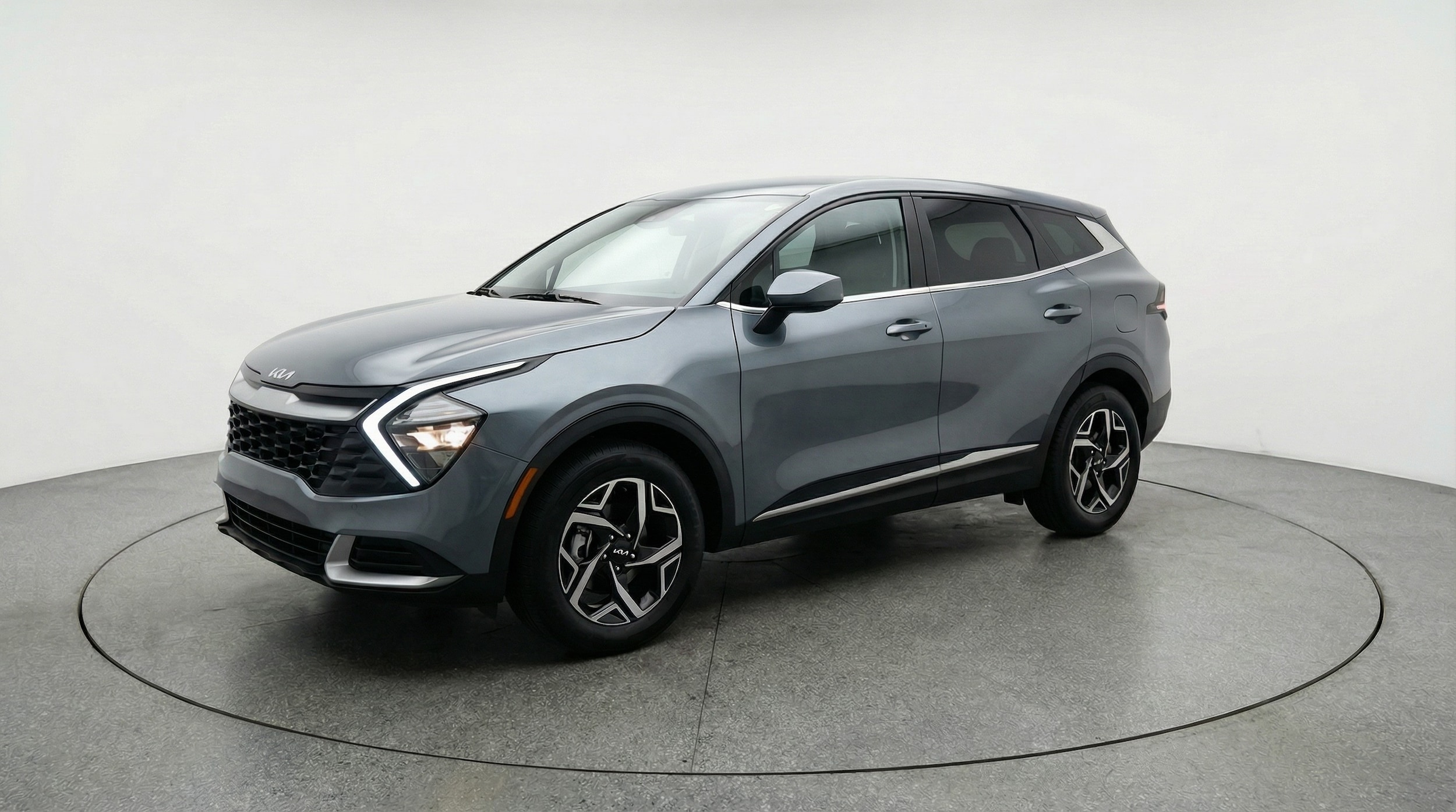 Thumbnail: 2025 Kia Sportage - 3