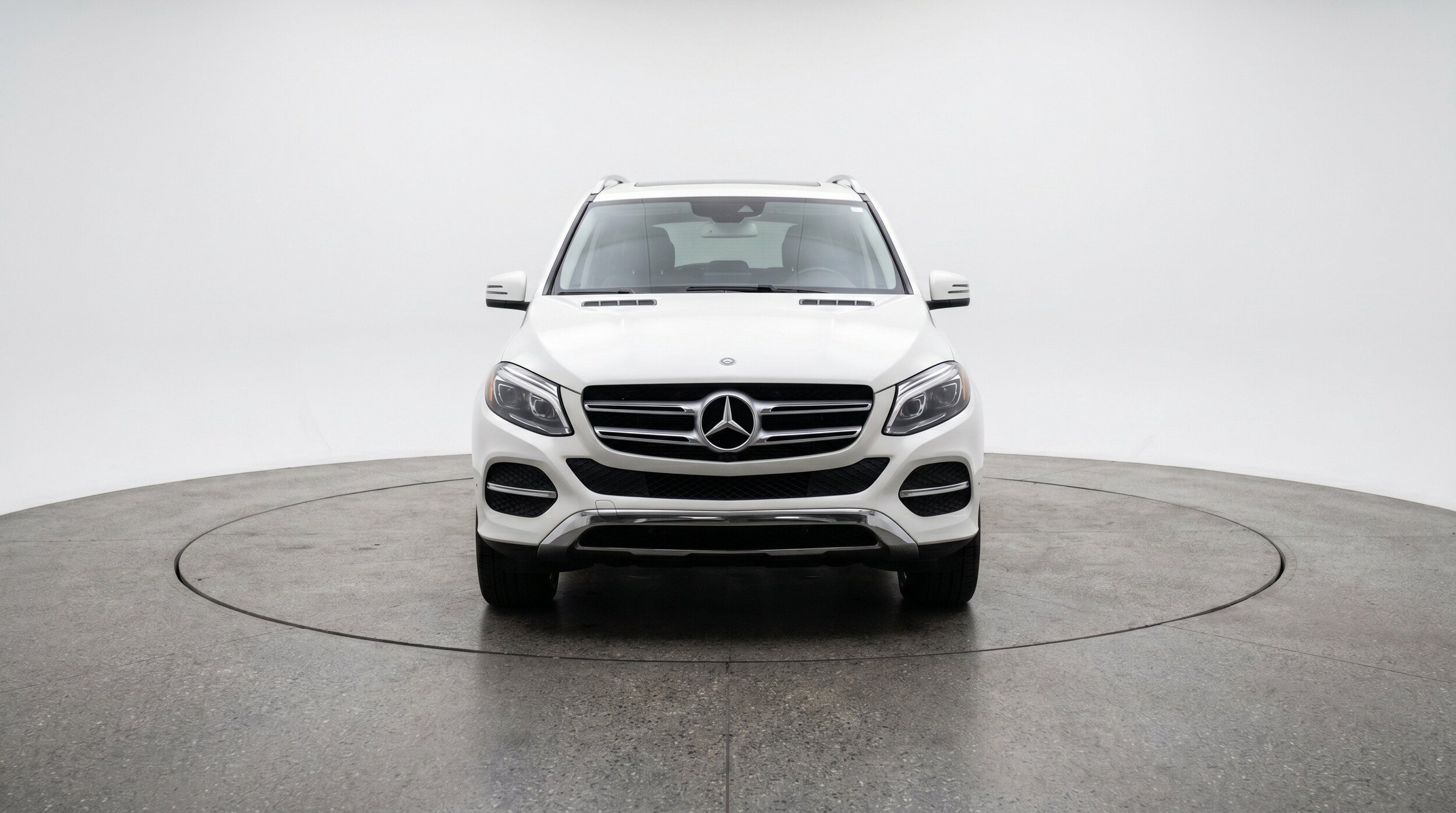 Thumbnail: 2026 Mercedes-Benz GLE - 2